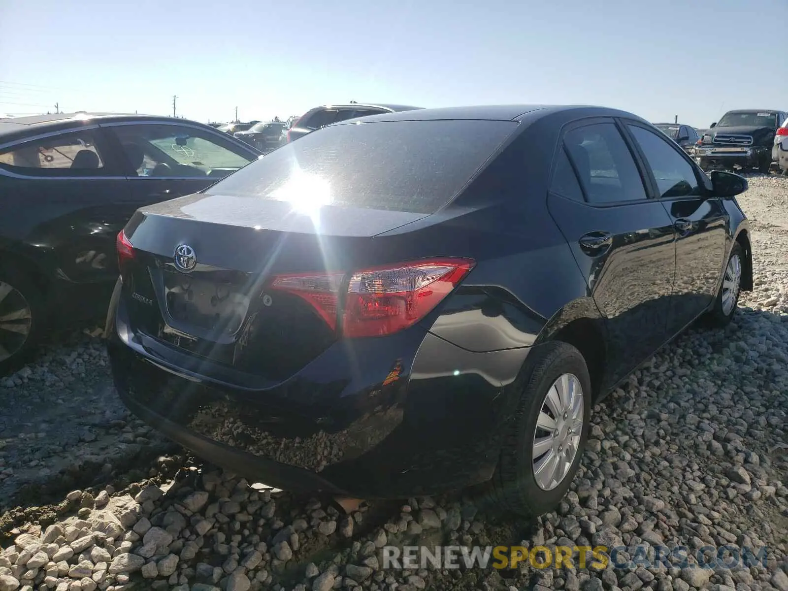 4 Photograph of a damaged car 2T1BURHE2KC220637 TOYOTA COROLLA 2019