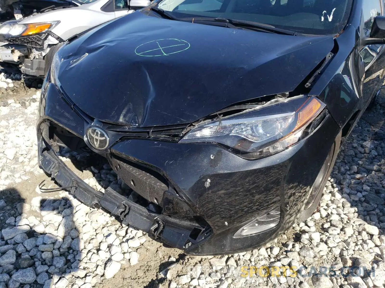 9 Photograph of a damaged car 2T1BURHE2KC220637 TOYOTA COROLLA 2019