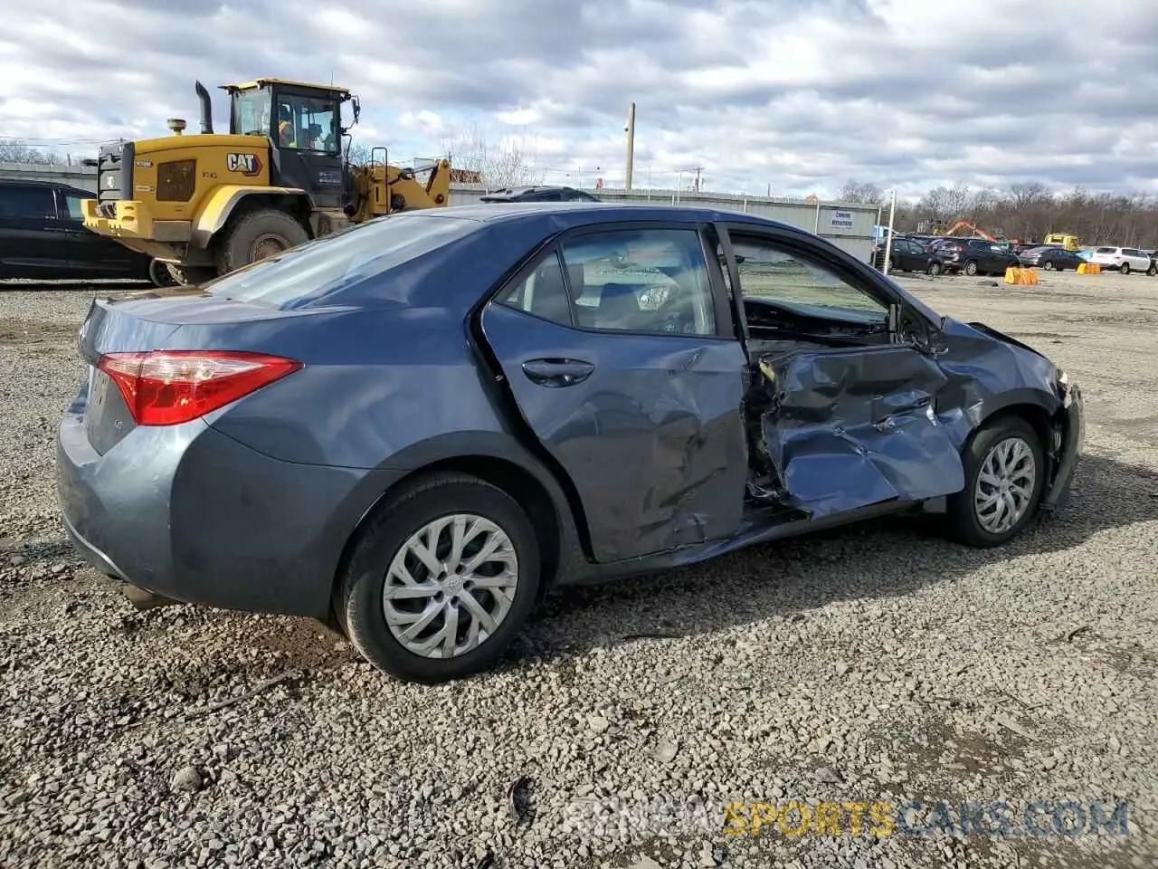 3 Фотография поврежденного автомобиля 2T1BURHE2KC224607 TOYOTA COROLLA 2019