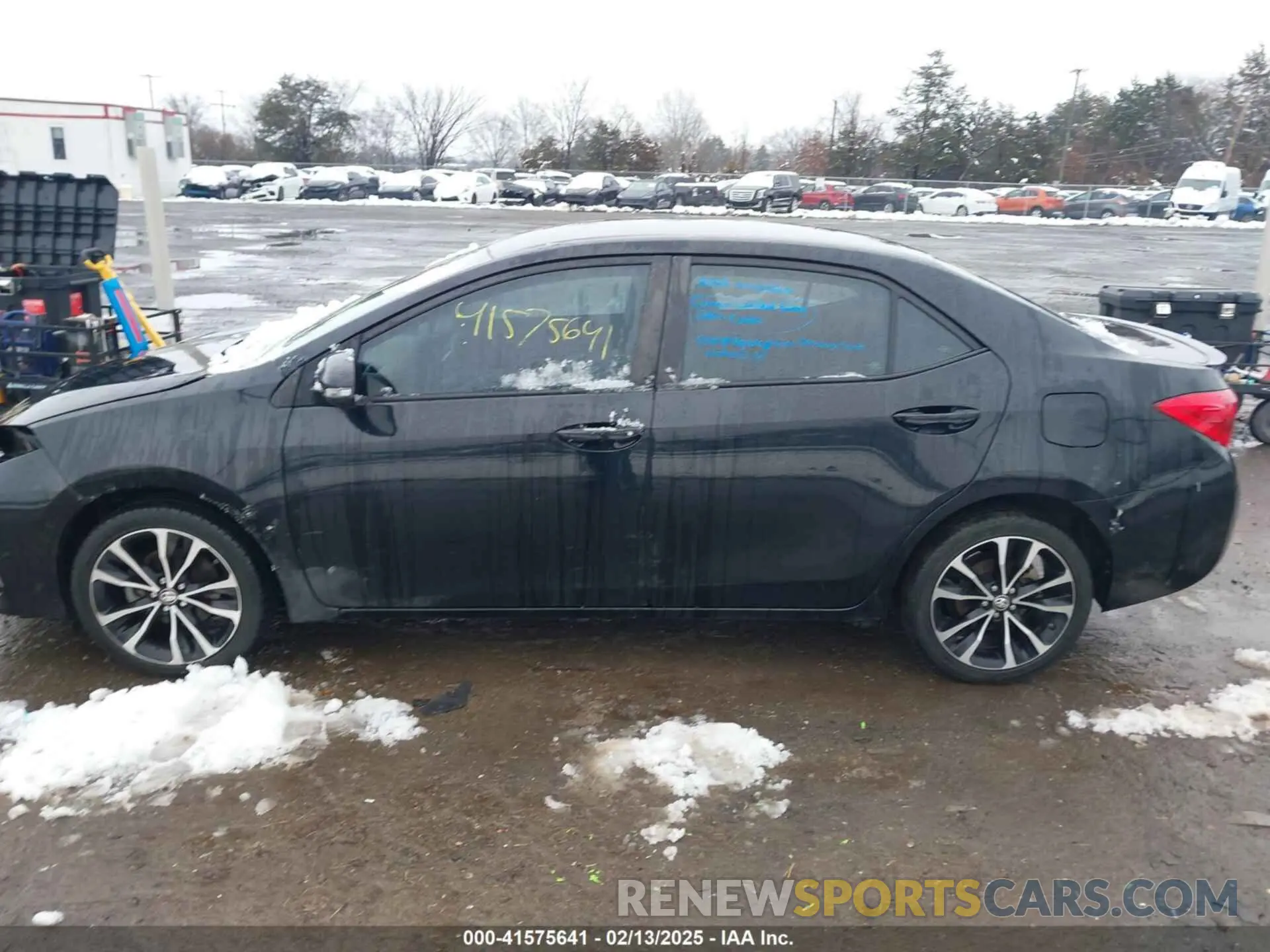14 Photograph of a damaged car 2T1BURHE2KC225059 TOYOTA COROLLA 2019