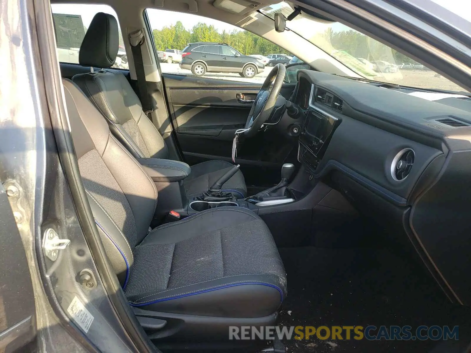 5 Photograph of a damaged car 2T1BURHE2KC232397 TOYOTA COROLLA 2019