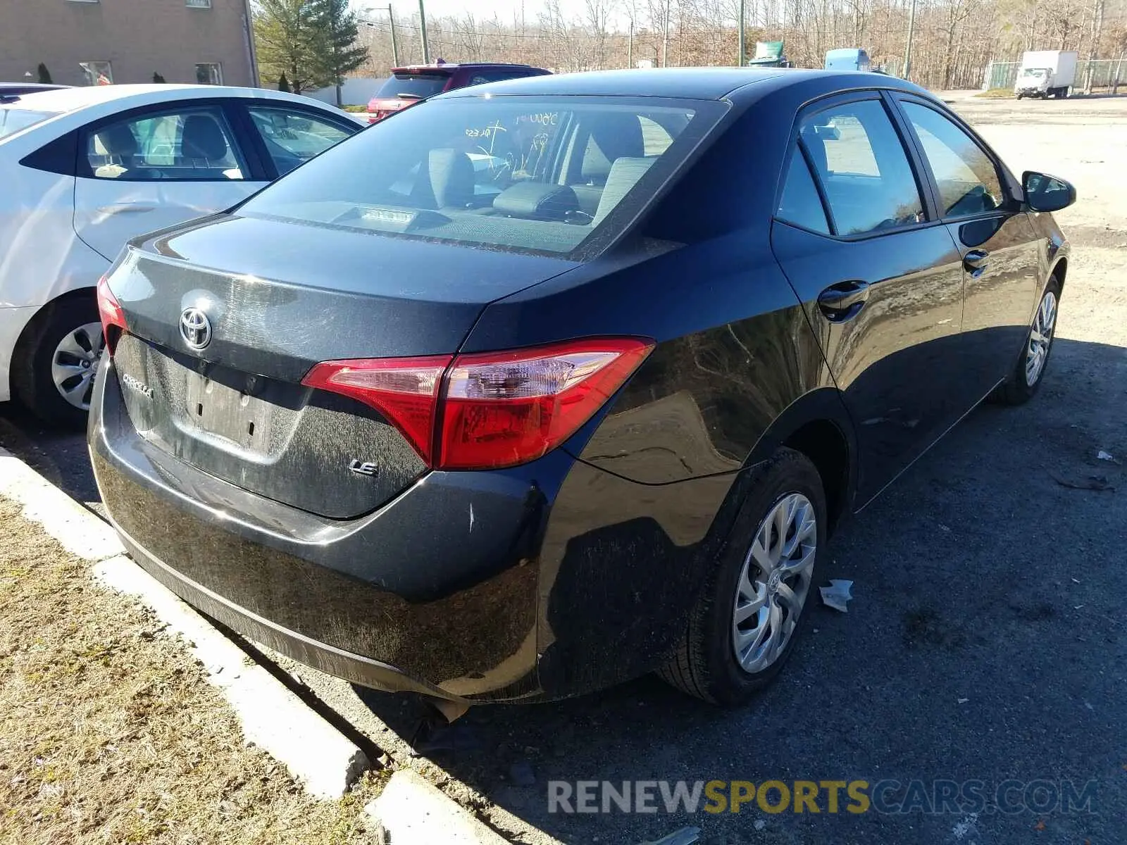 4 Photograph of a damaged car 2T1BURHE2KC234277 TOYOTA COROLLA 2019