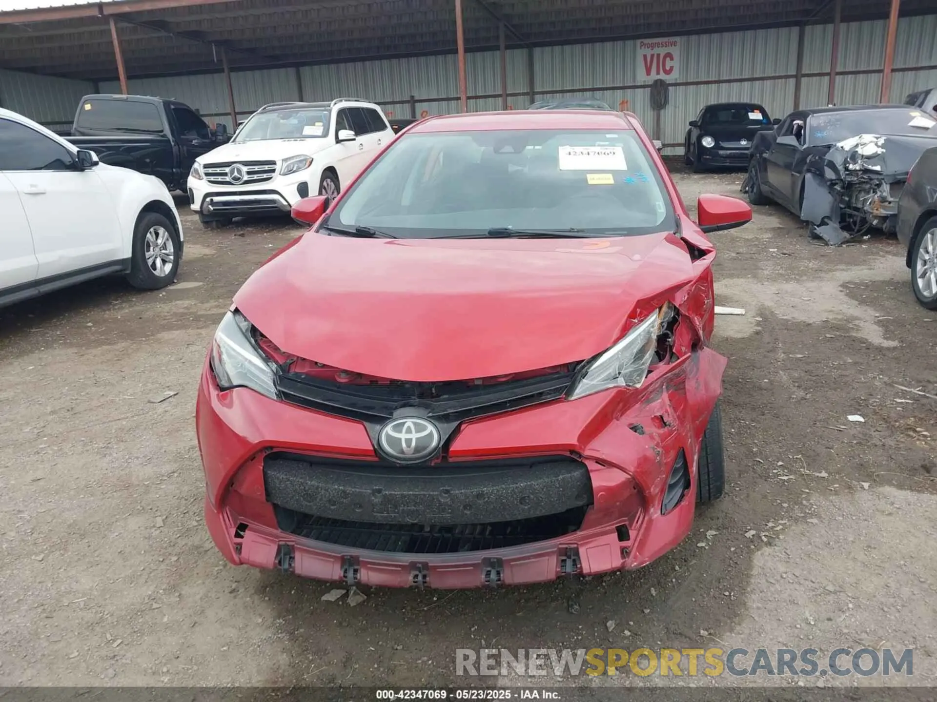 13 Photograph of a damaged car 2T1BURHE2KC236174 TOYOTA COROLLA 2019