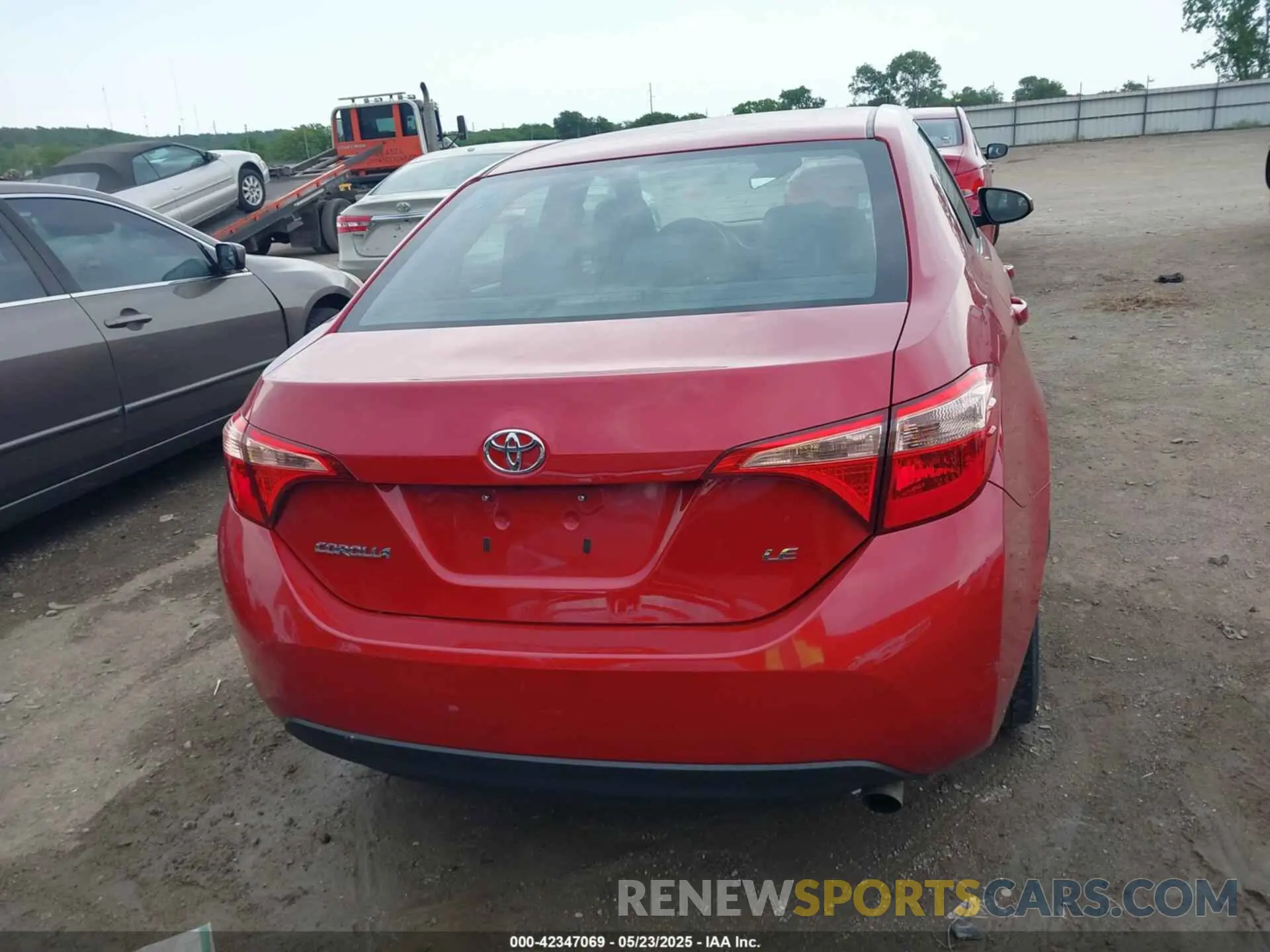 17 Photograph of a damaged car 2T1BURHE2KC236174 TOYOTA COROLLA 2019