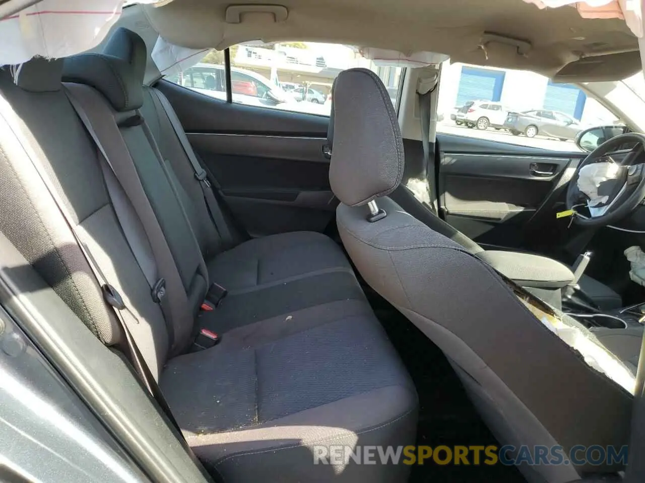 10 Photograph of a damaged car 2T1BURHE2KC241262 TOYOTA COROLLA 2019