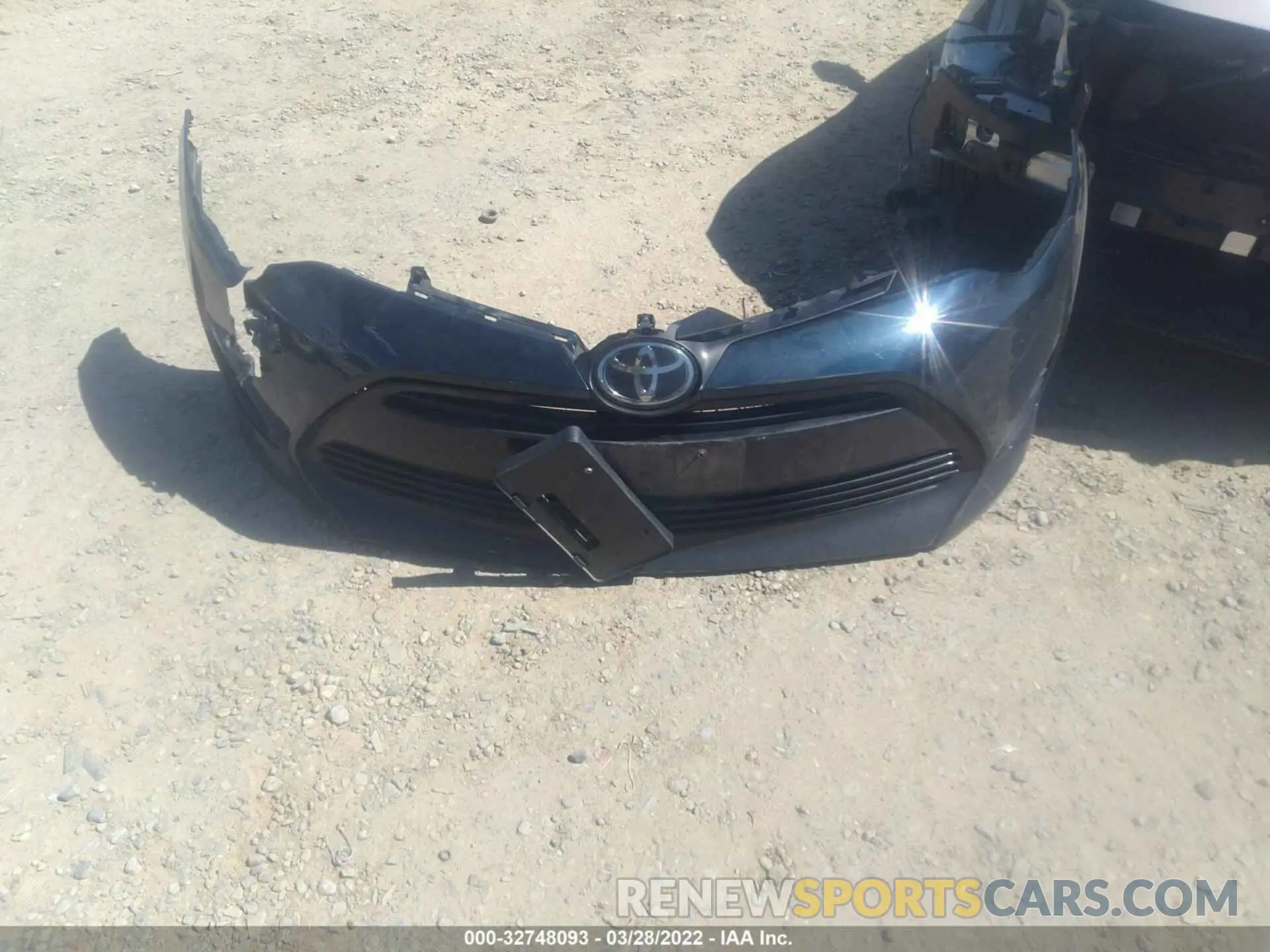 12 Photograph of a damaged car 2T1BURHE3KC125942 TOYOTA COROLLA 2019