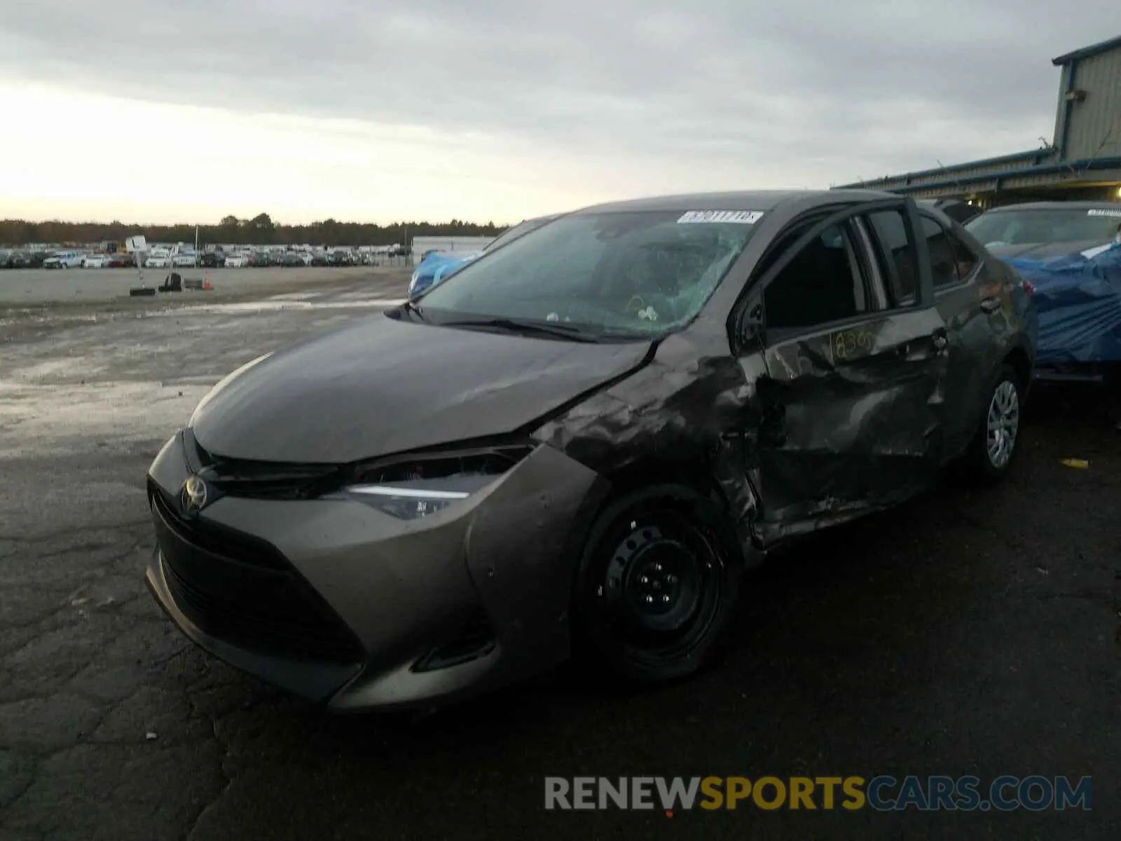 2 Photograph of a damaged car 2T1BURHE3KC131322 TOYOTA COROLLA 2019
