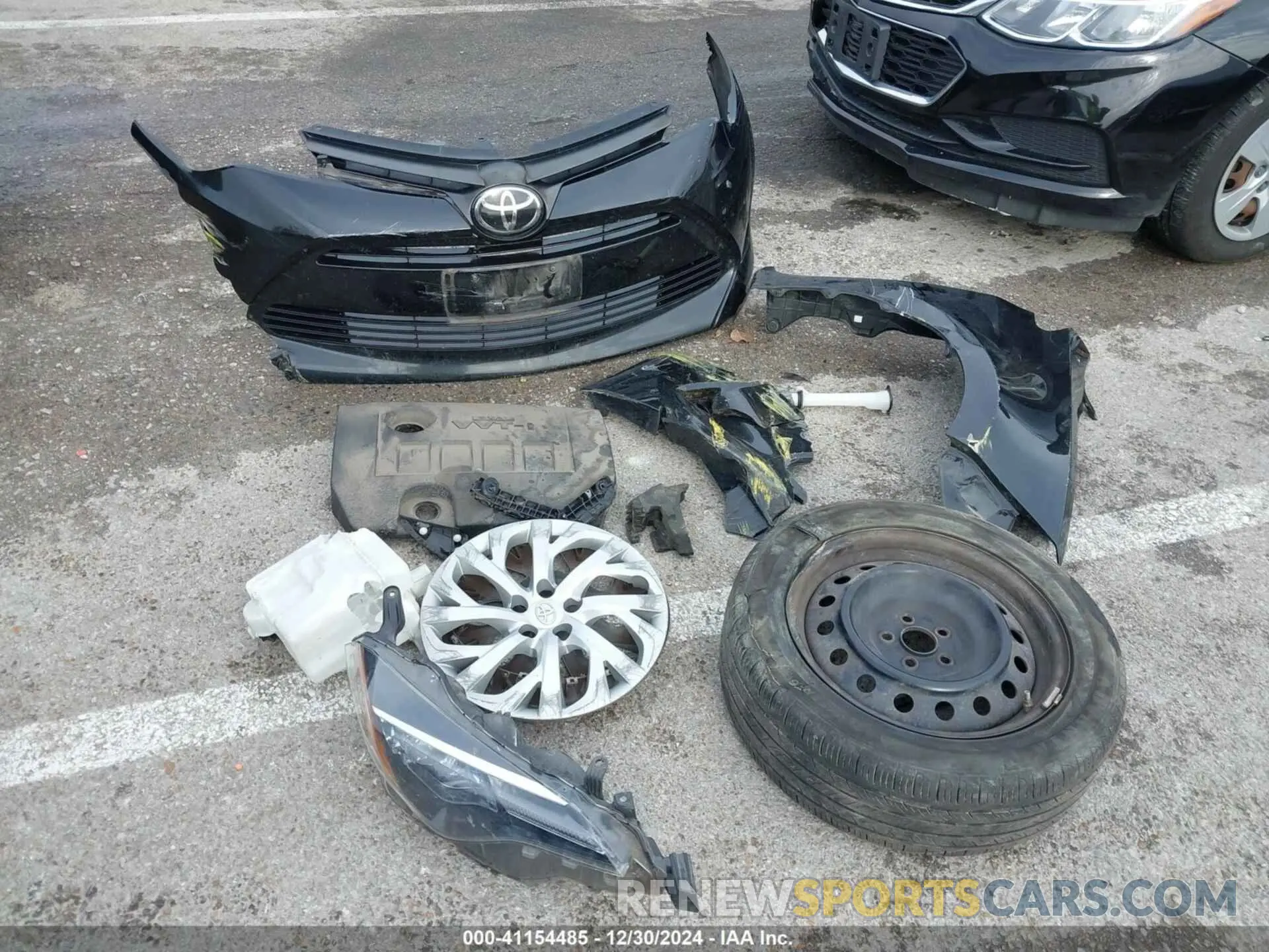12 Photograph of a damaged car 2T1BURHE3KC146998 TOYOTA COROLLA 2019