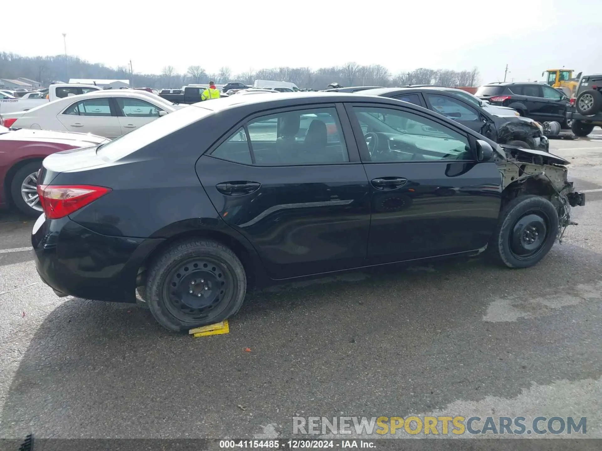 14 Photograph of a damaged car 2T1BURHE3KC146998 TOYOTA COROLLA 2019
