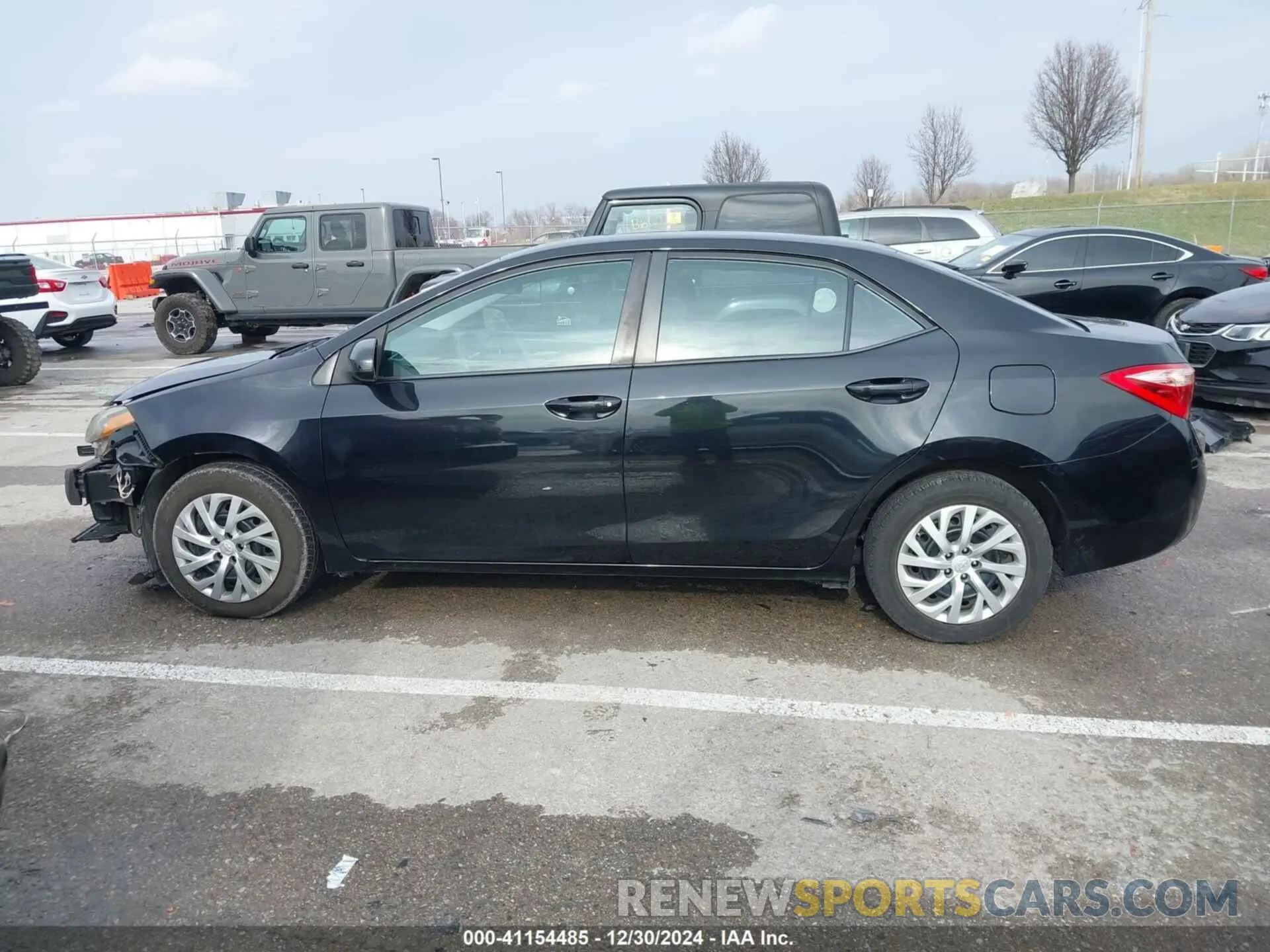 15 Photograph of a damaged car 2T1BURHE3KC146998 TOYOTA COROLLA 2019