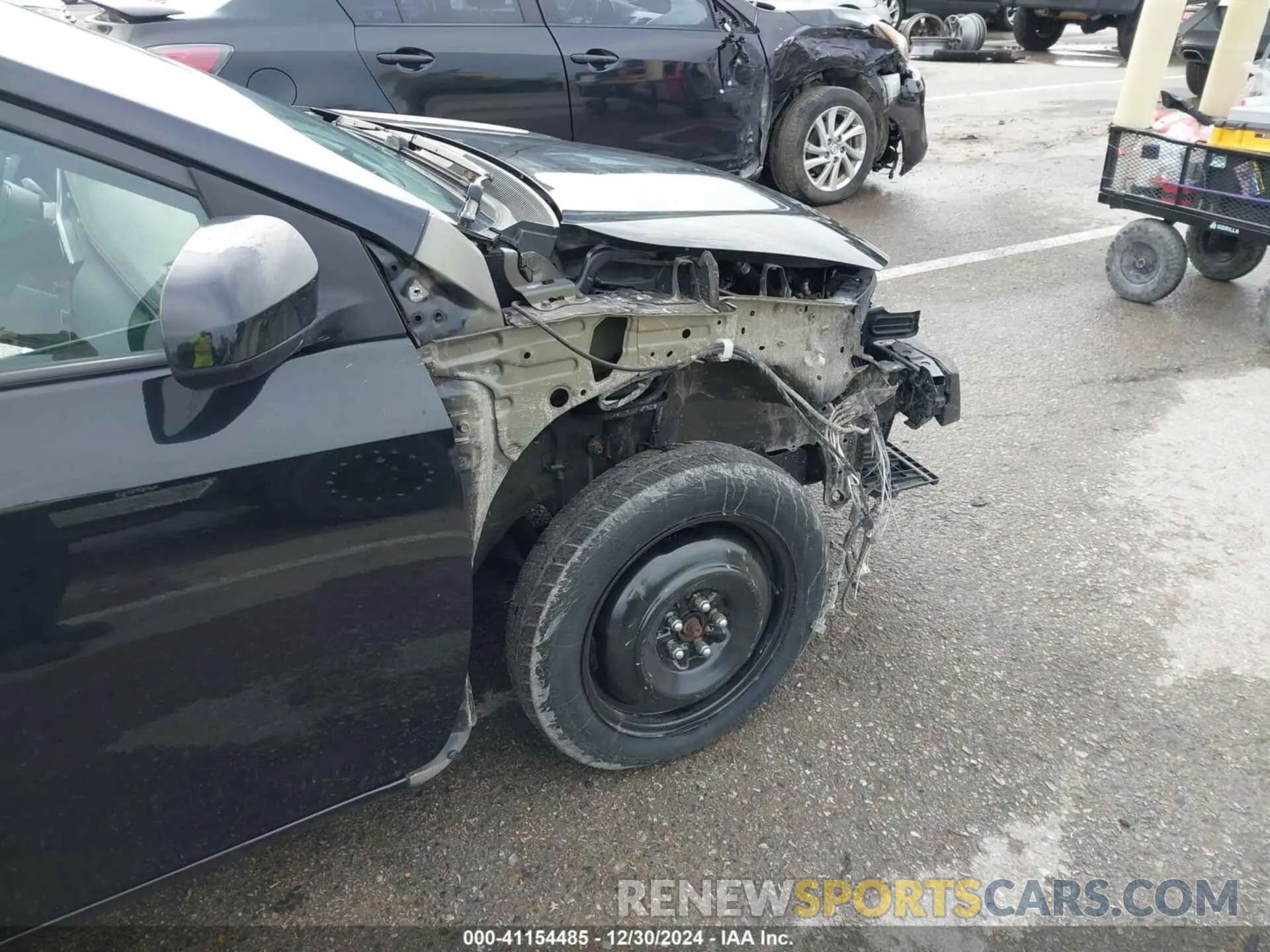 18 Photograph of a damaged car 2T1BURHE3KC146998 TOYOTA COROLLA 2019