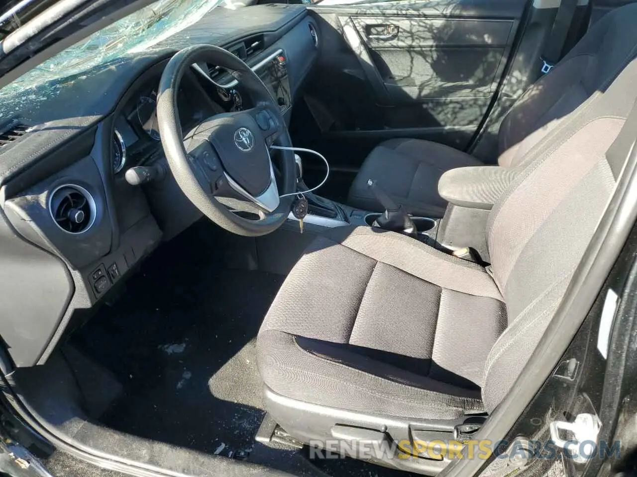 7 Photograph of a damaged car 2T1BURHE3KC150243 TOYOTA COROLLA 2019