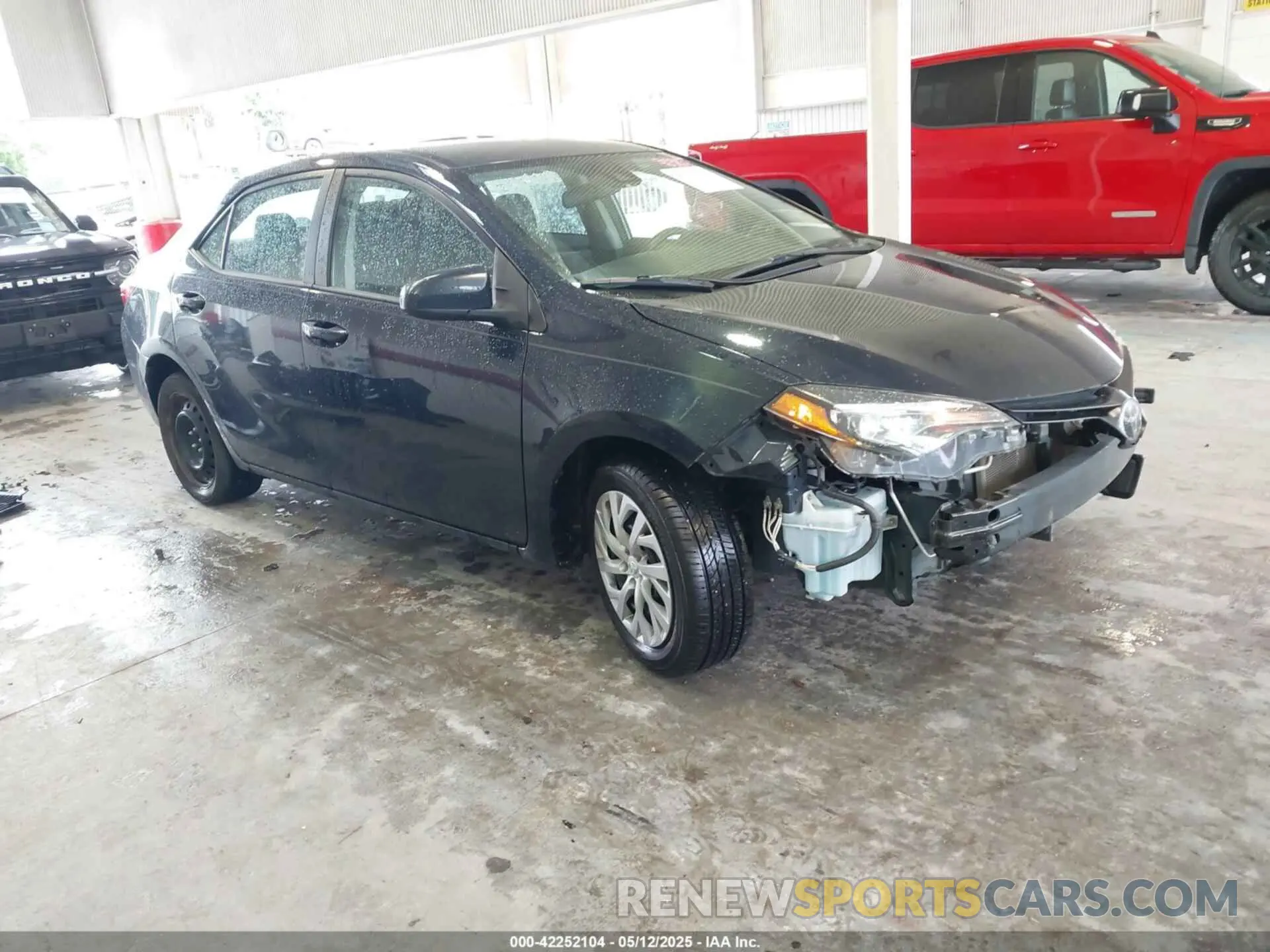 1 Photograph of a damaged car 2T1BURHE3KC161159 TOYOTA COROLLA 2019