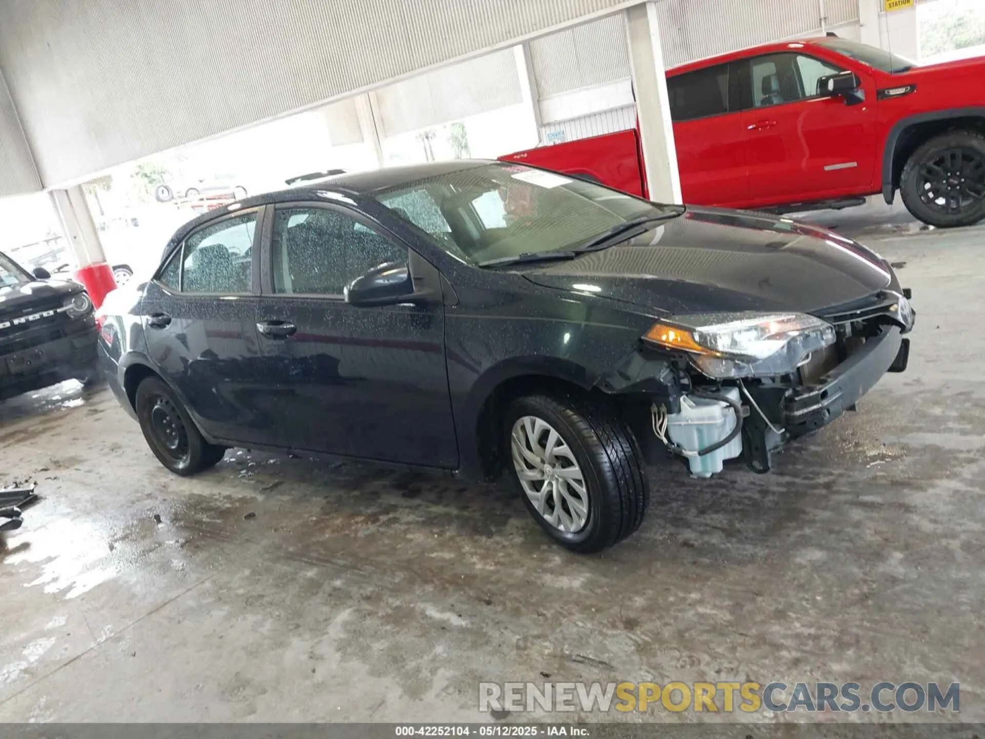 13 Photograph of a damaged car 2T1BURHE3KC161159 TOYOTA COROLLA 2019