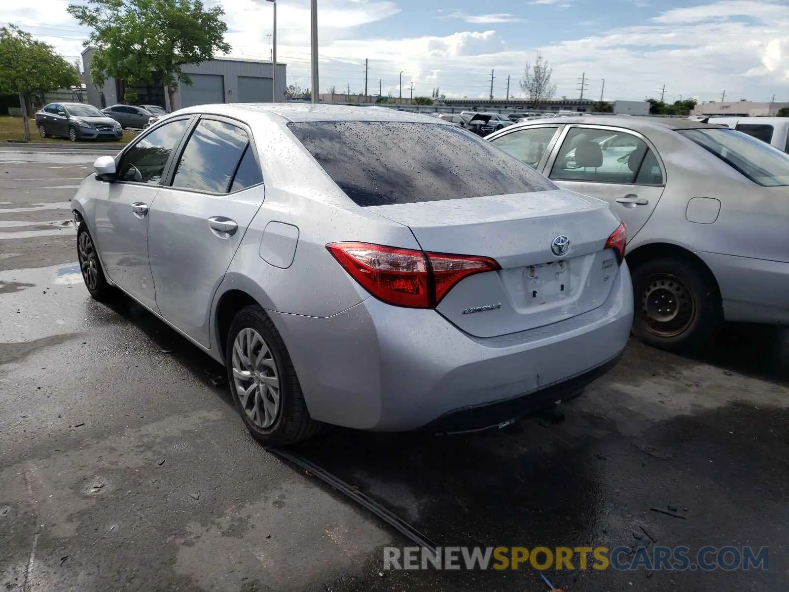 3 Photograph of a damaged car 2T1BURHE3KC185235 TOYOTA COROLLA 2019