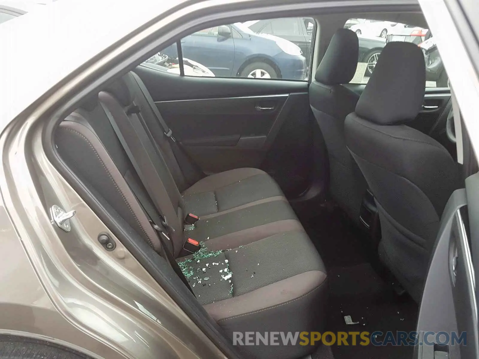 6 Photograph of a damaged car 2T1BURHE3KC186935 TOYOTA COROLLA 2019