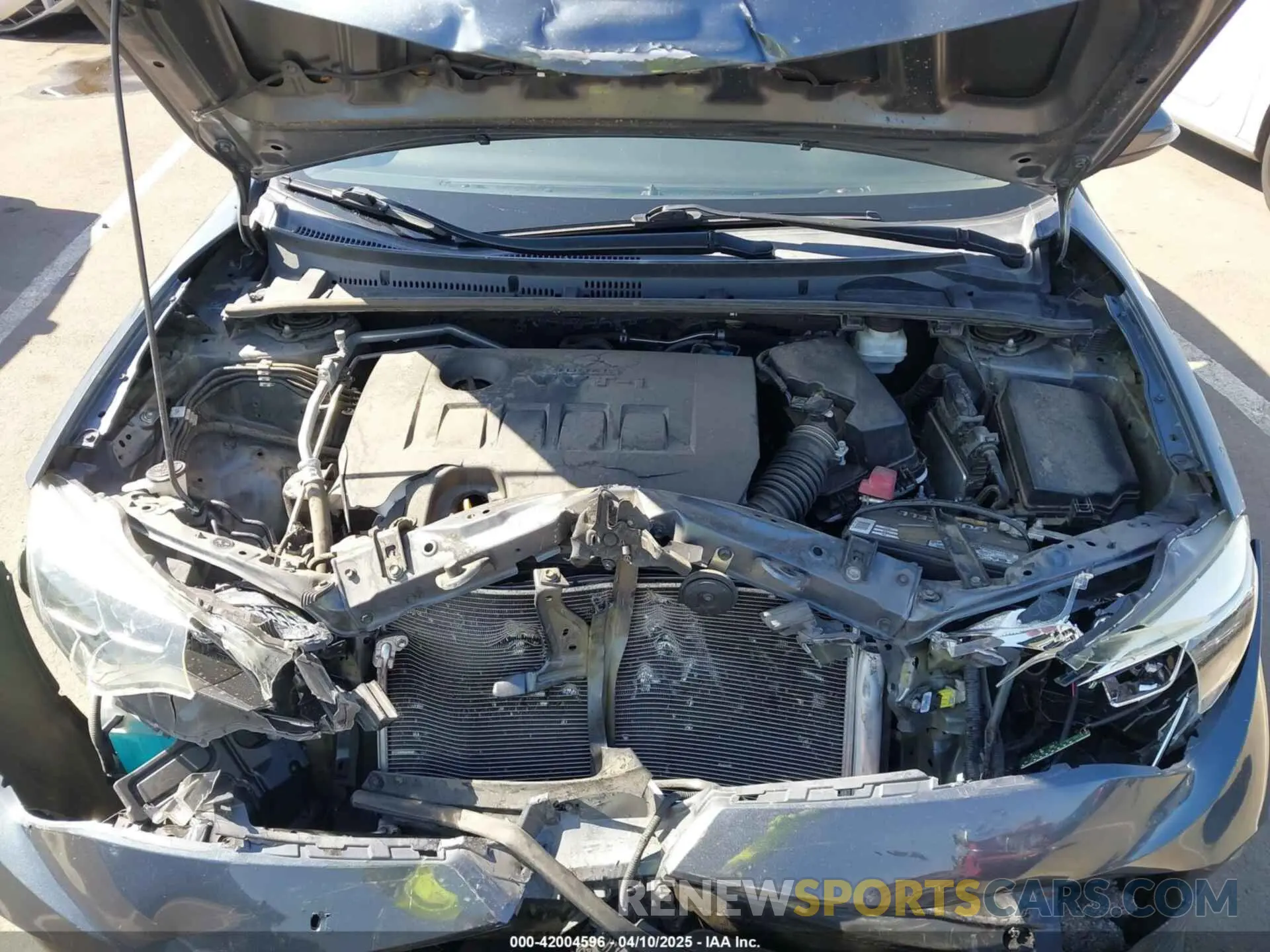 10 Photograph of a damaged car 2T1BURHE3KC207010 TOYOTA COROLLA 2019