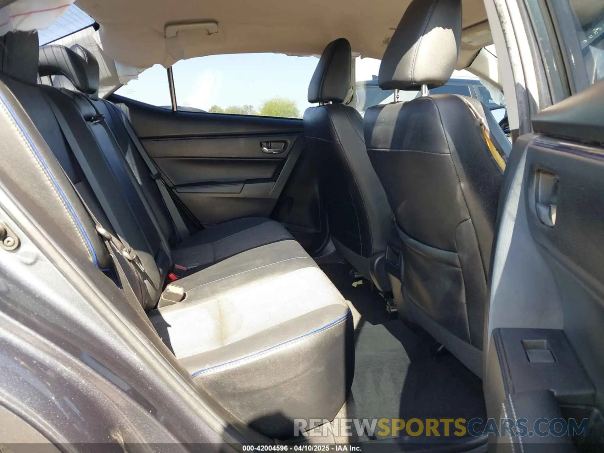 8 Photograph of a damaged car 2T1BURHE3KC207010 TOYOTA COROLLA 2019