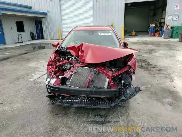 13 Photograph of a damaged car 2T1BURHE3KC208691 TOYOTA COROLLA 2019