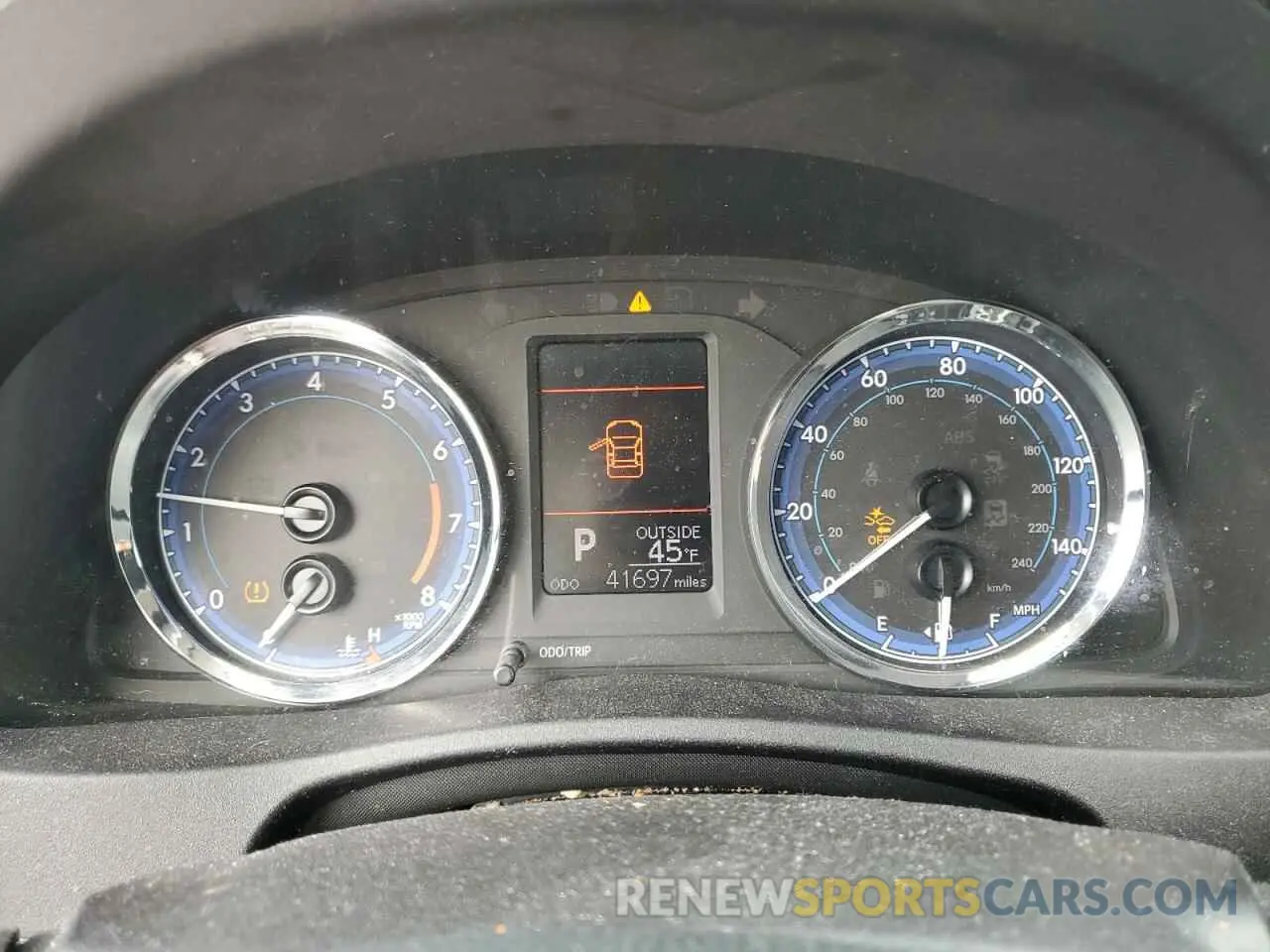 9 Photograph of a damaged car 2T1BURHE3KC222025 TOYOTA COROLLA 2019