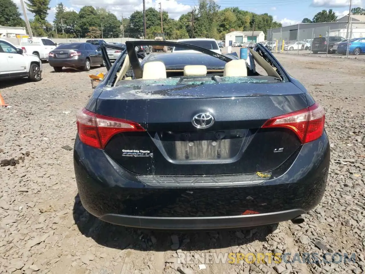 6 Photograph of a damaged car 2T1BURHE3KC245207 TOYOTA COROLLA 2019