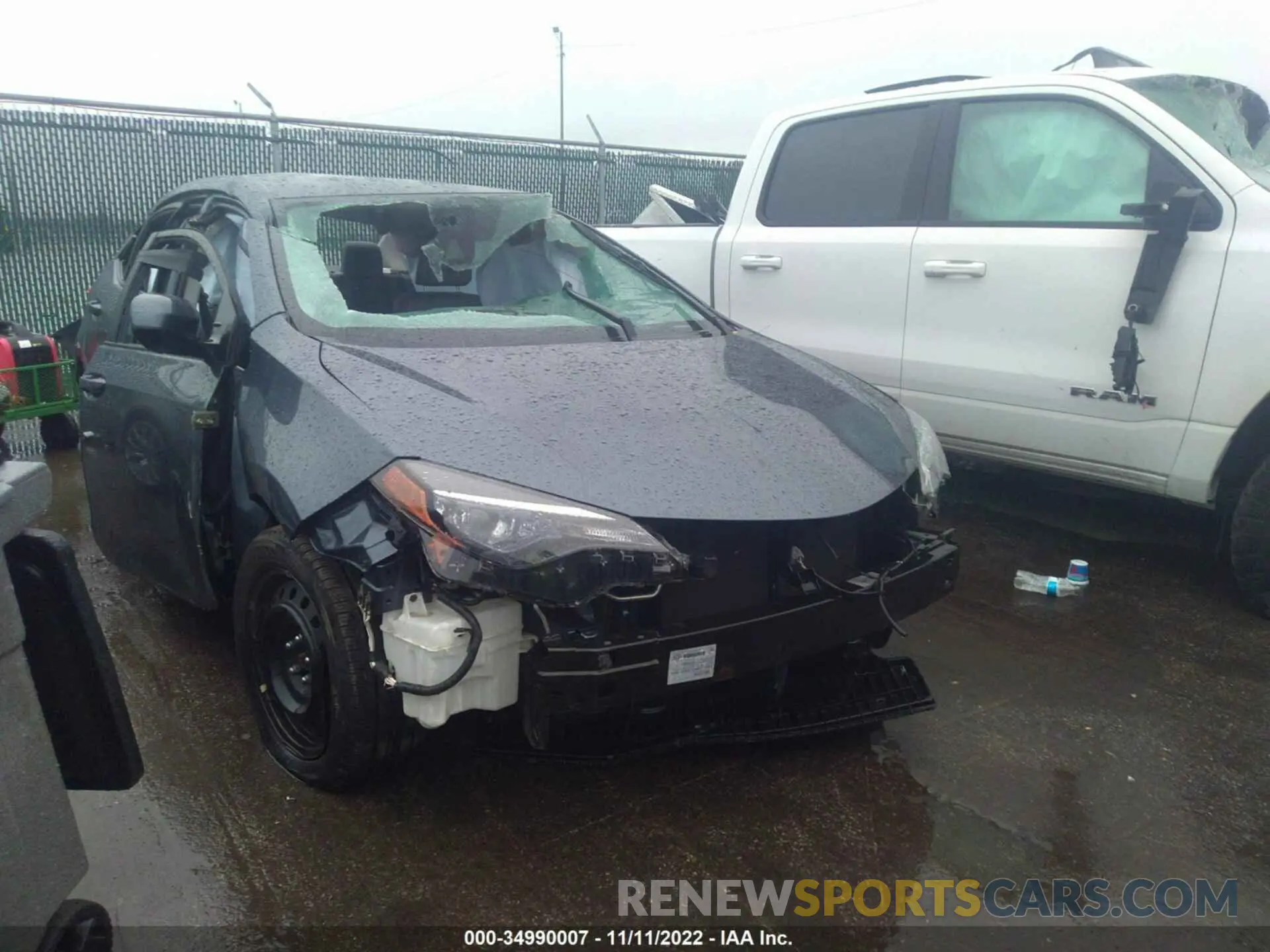 1 Photograph of a damaged car 2T1BURHE4KC133127 TOYOTA COROLLA 2019