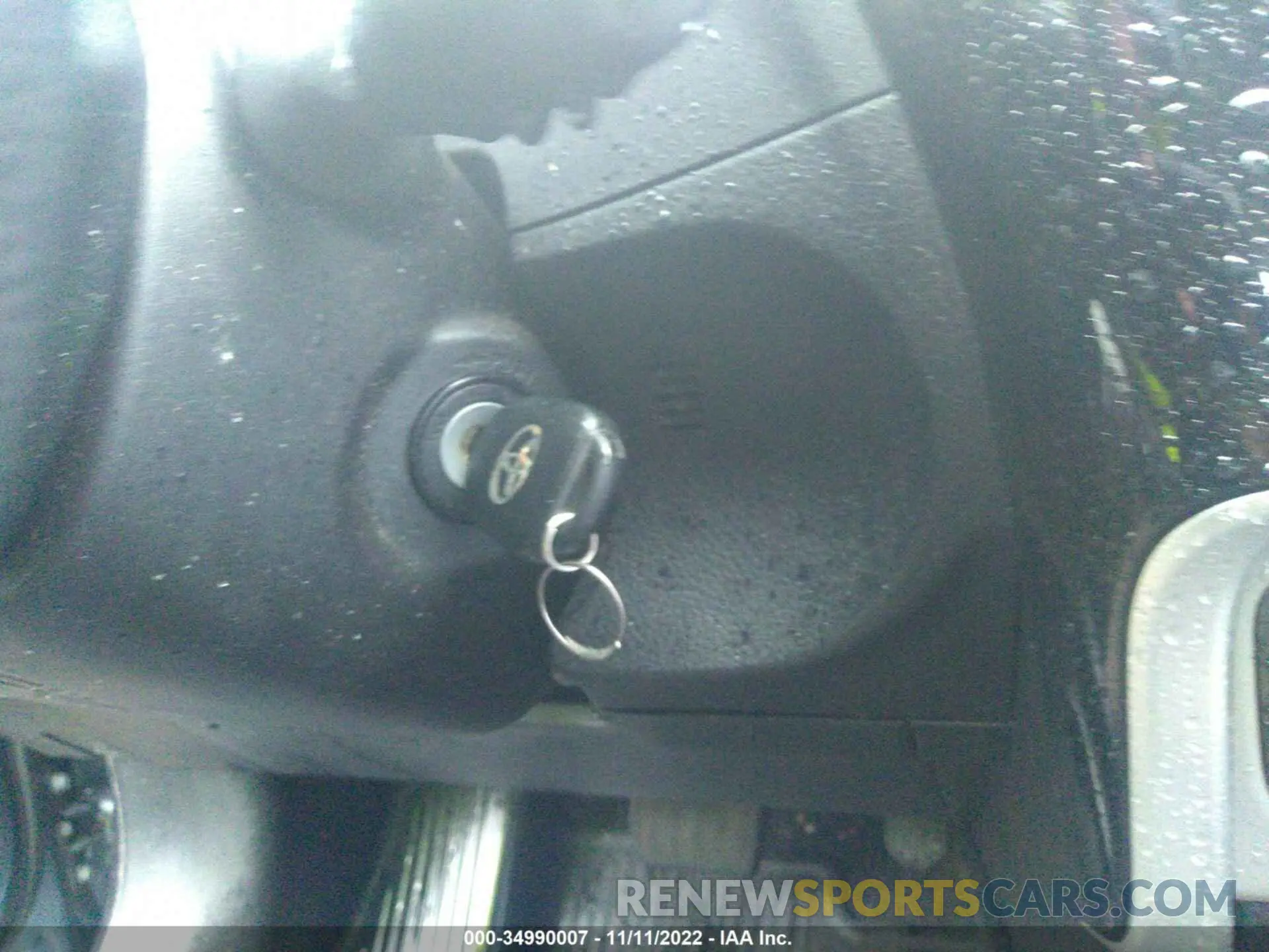11 Photograph of a damaged car 2T1BURHE4KC133127 TOYOTA COROLLA 2019