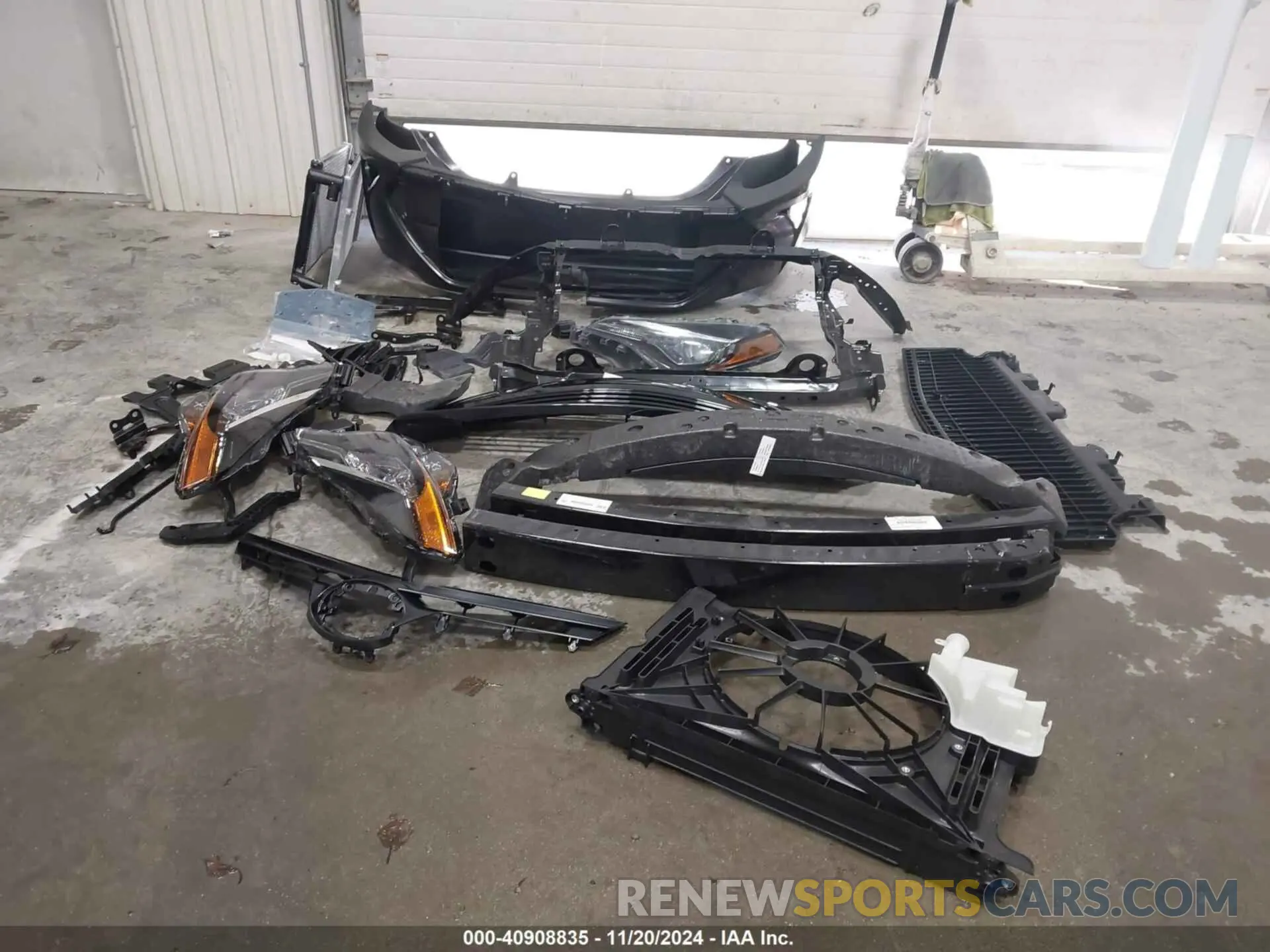 12 Фотография поврежденного автомобиля 2T1BURHE4KC138585 TOYOTA COROLLA 2019