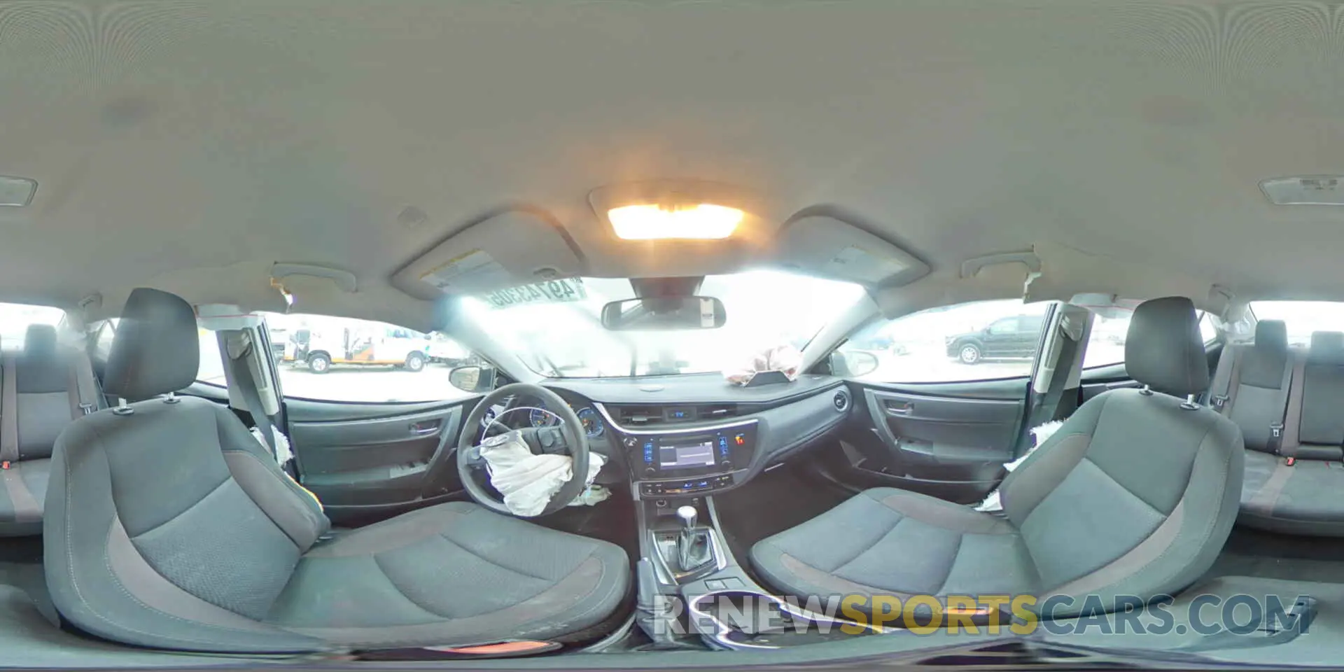 12 Фотография поврежденного автомобиля 2T1BURHE4KC146492 TOYOTA COROLLA 2019