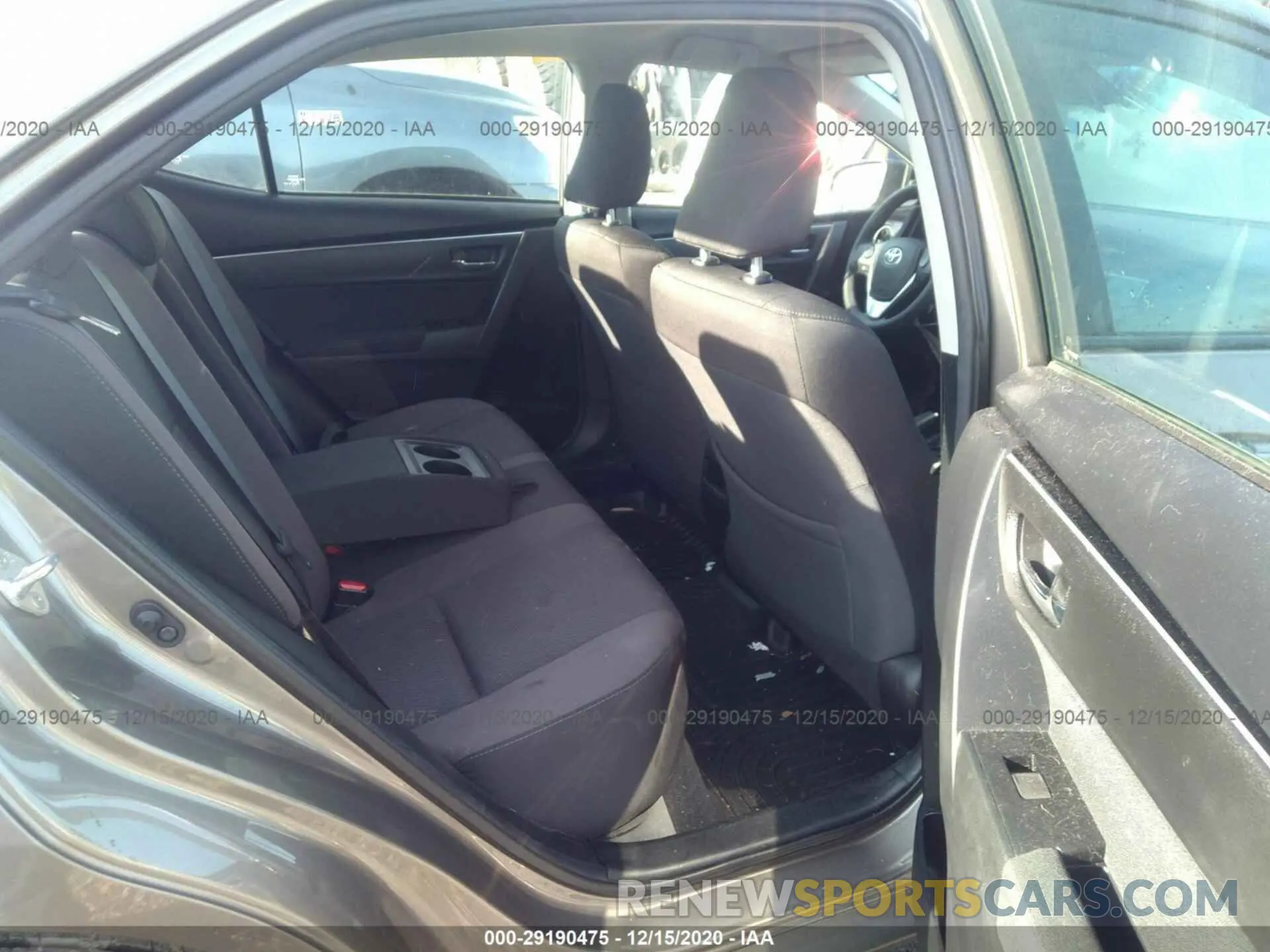 8 Photograph of a damaged car 2T1BURHE4KC148856 TOYOTA COROLLA 2019