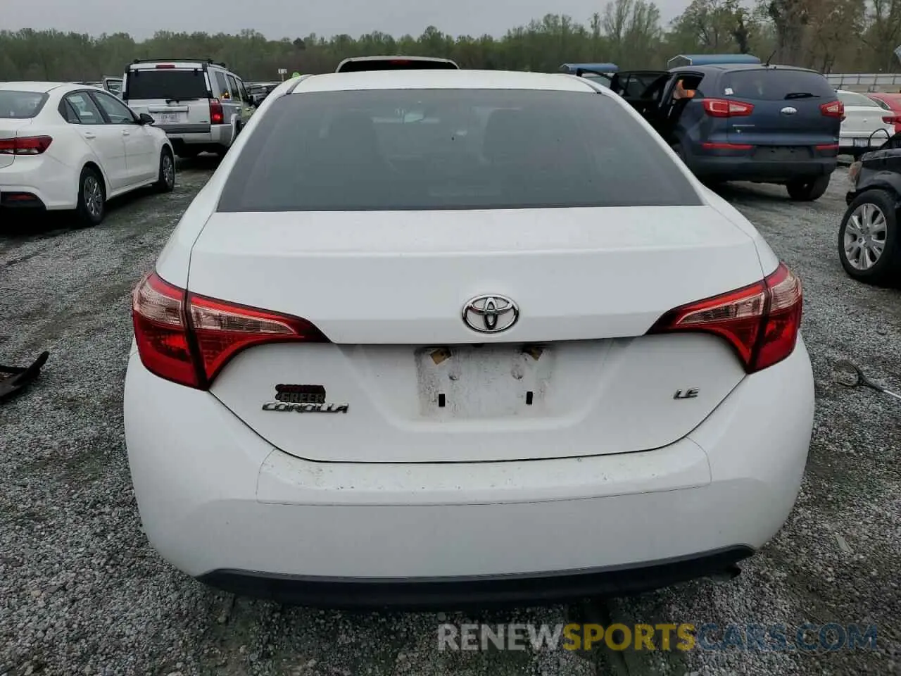 6 Фотография поврежденного автомобиля 2T1BURHE4KC154382 TOYOTA COROLLA 2019