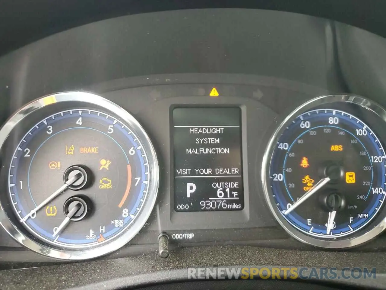 9 Фотография поврежденного автомобиля 2T1BURHE4KC154382 TOYOTA COROLLA 2019