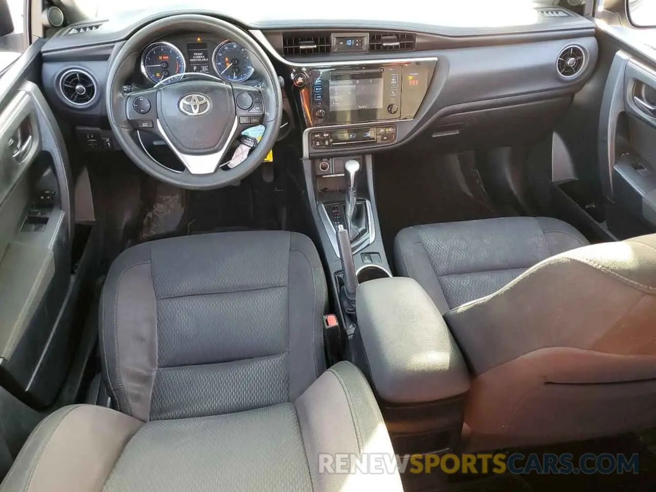 8 Photograph of a damaged car 2T1BURHE4KC158481 TOYOTA COROLLA 2019