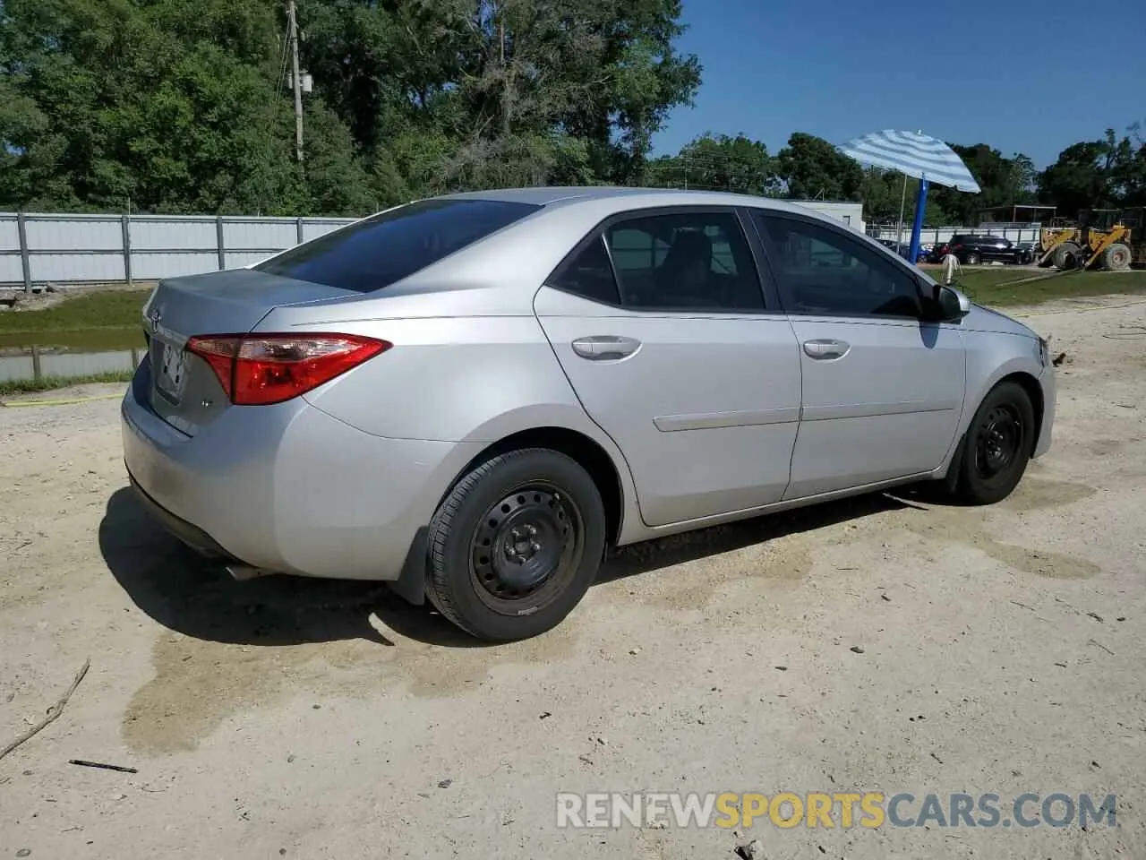 3 Photograph of a damaged car 2T1BURHE4KC159078 TOYOTA COROLLA 2019