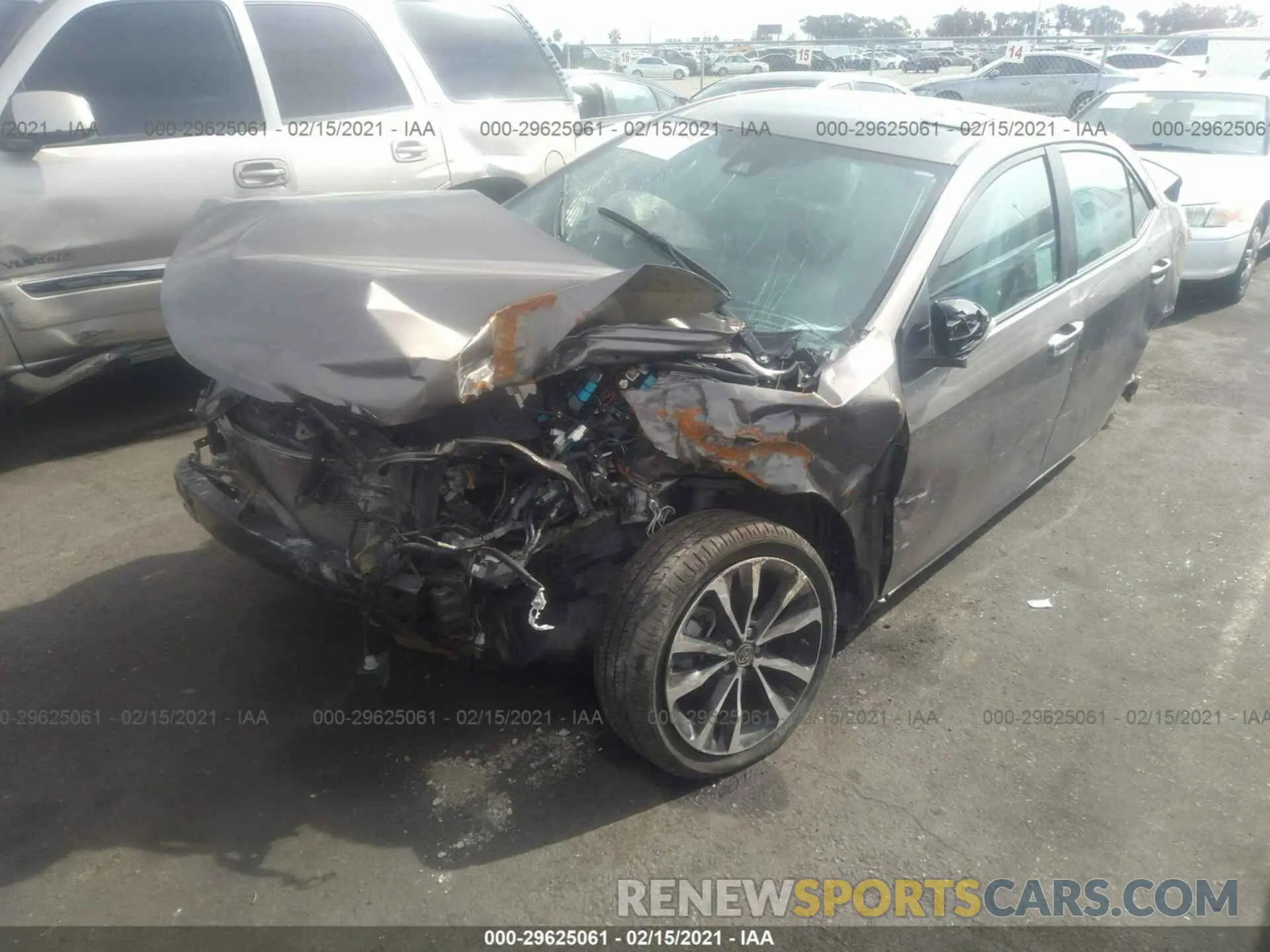 6 Photograph of a damaged car 2T1BURHE4KC161638 TOYOTA COROLLA 2019