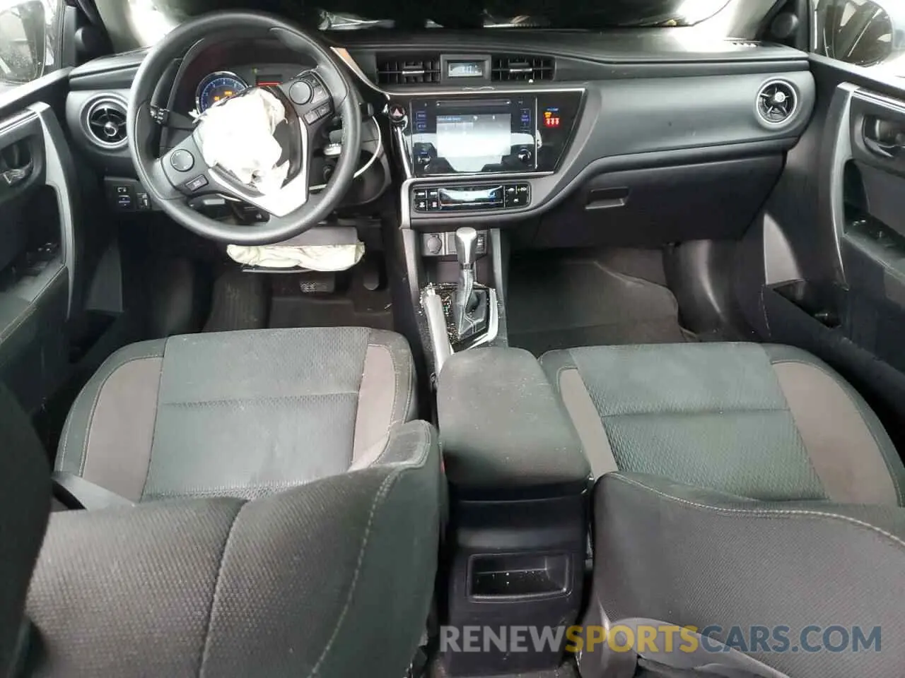8 Фотография поврежденного автомобиля 2T1BURHE4KC166533 TOYOTA COROLLA 2019