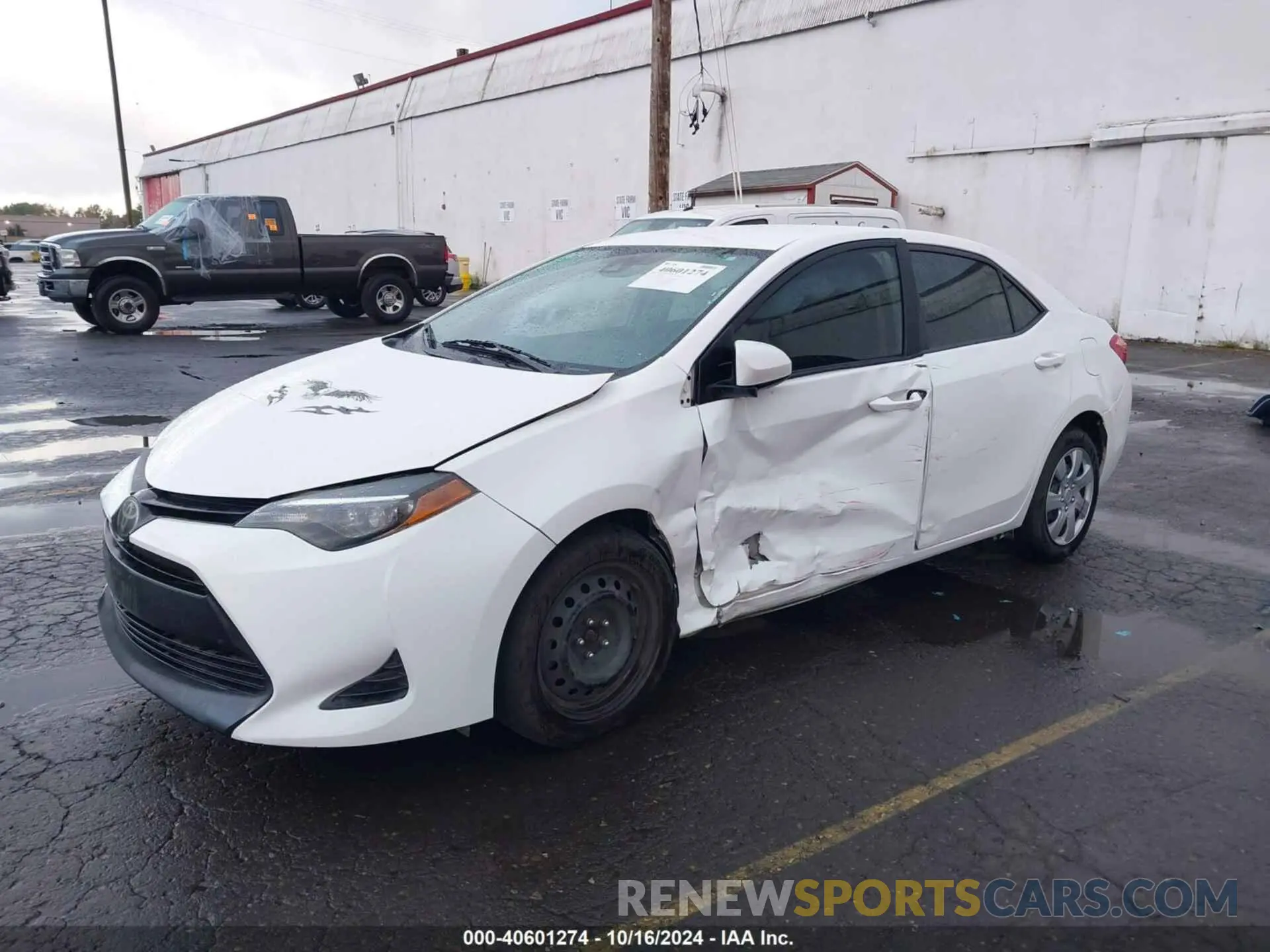 2 Photograph of a damaged car 2T1BURHE4KC168282 TOYOTA COROLLA 2019