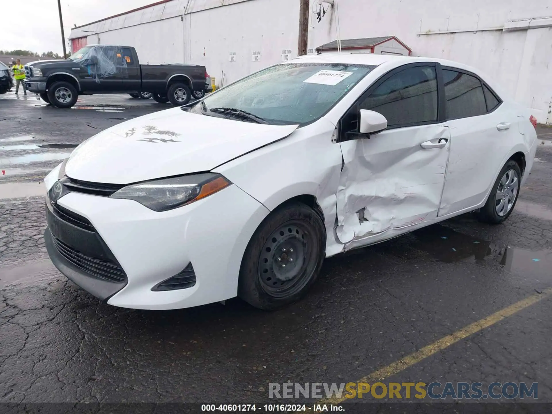 6 Photograph of a damaged car 2T1BURHE4KC168282 TOYOTA COROLLA 2019
