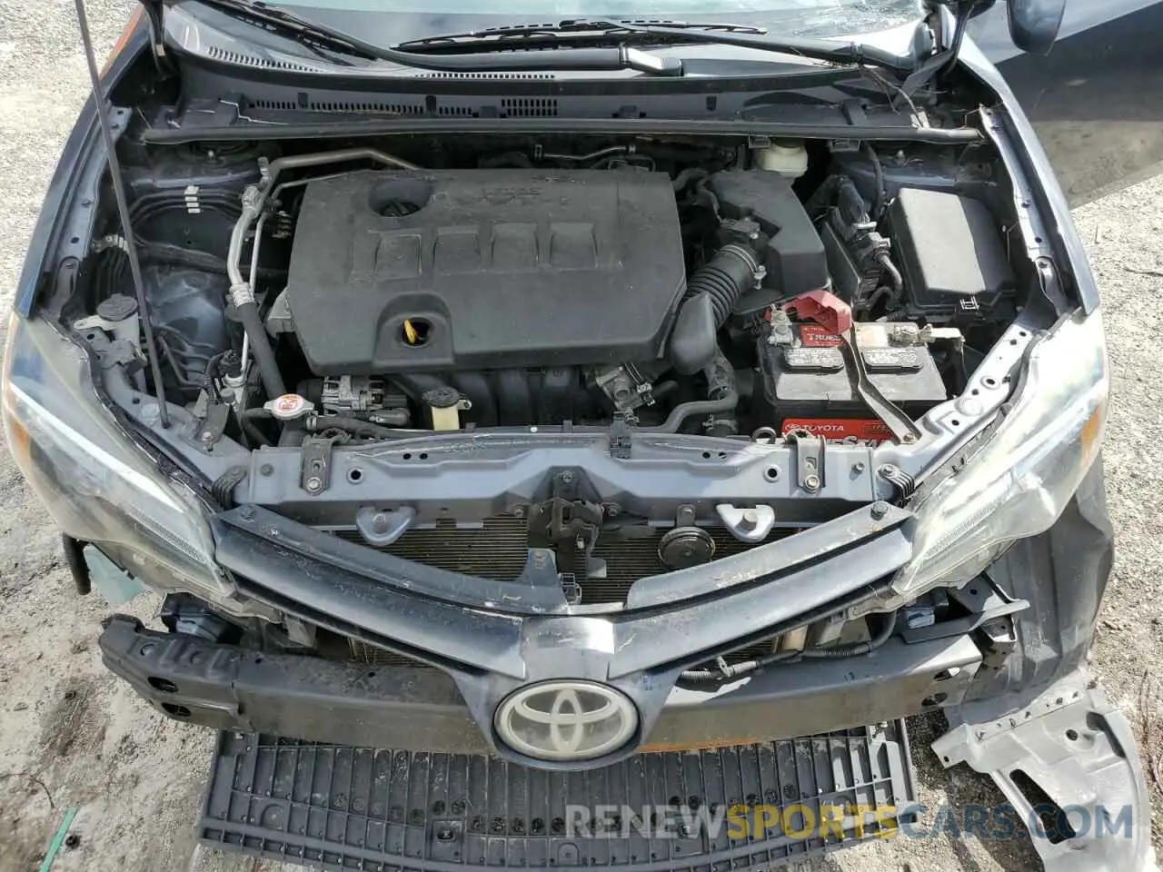 11 Photograph of a damaged car 2T1BURHE4KC174180 TOYOTA COROLLA 2019