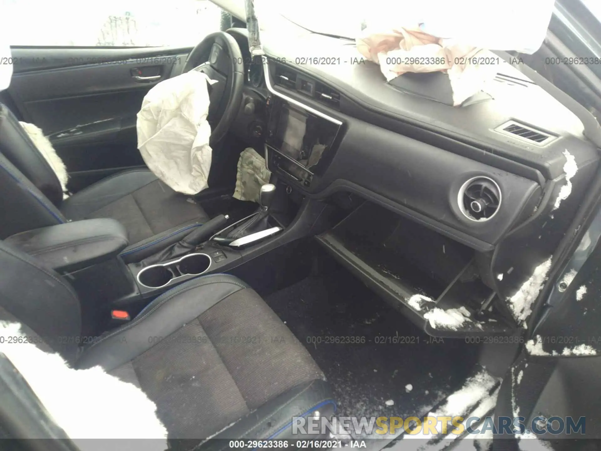 5 Photograph of a damaged car 2T1BURHE4KC183946 TOYOTA COROLLA 2019
