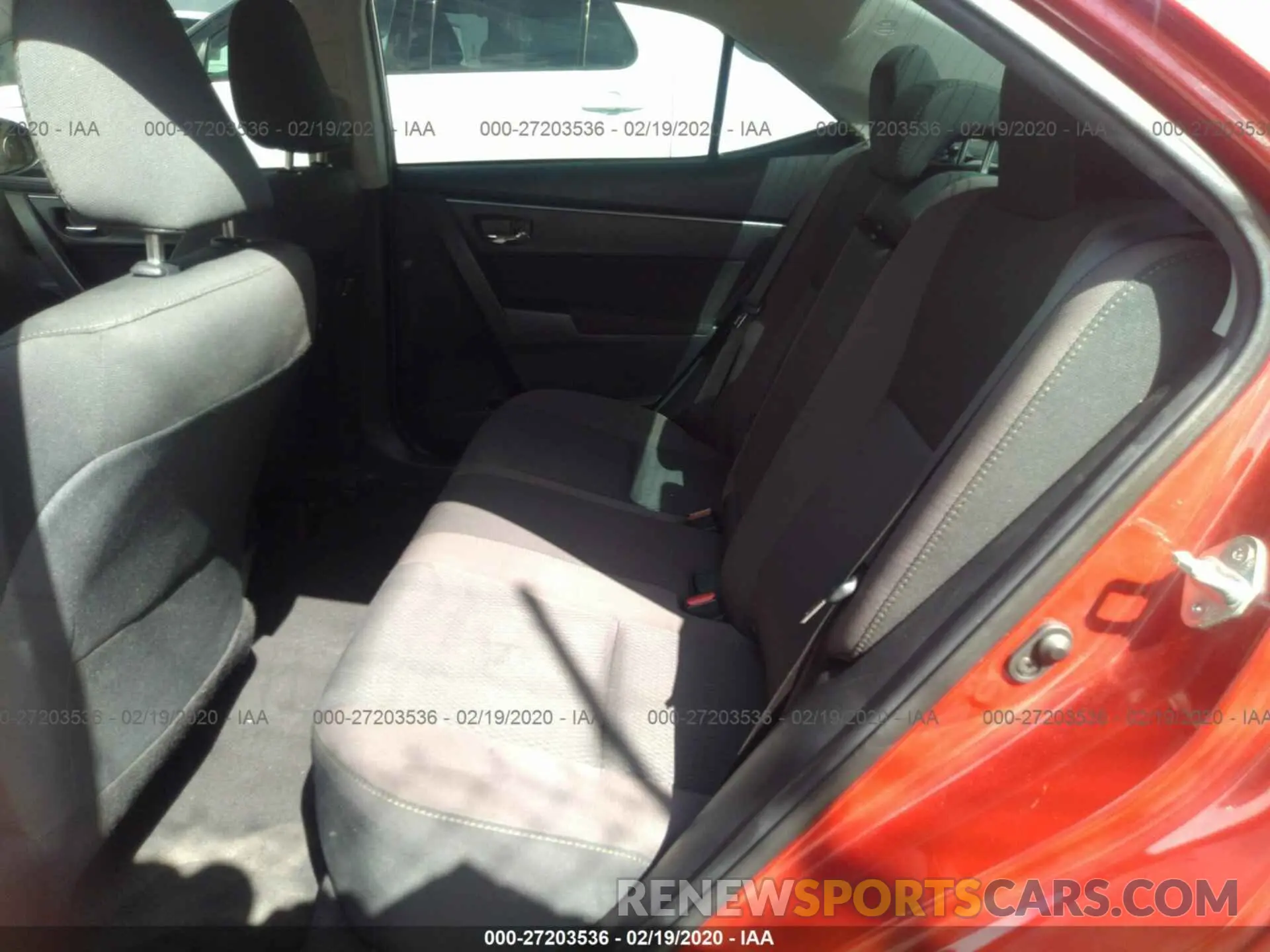 8 Photograph of a damaged car 2T1BURHE4KC184613 TOYOTA COROLLA 2019