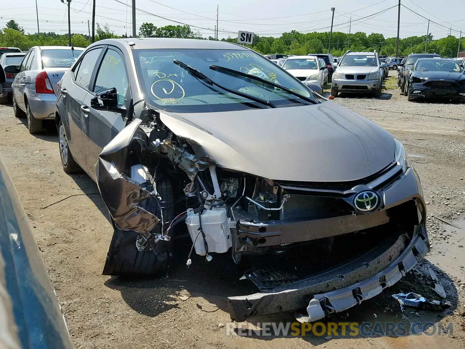 1 Photograph of a damaged car 2T1BURHE4KC187947 TOYOTA COROLLA 2019