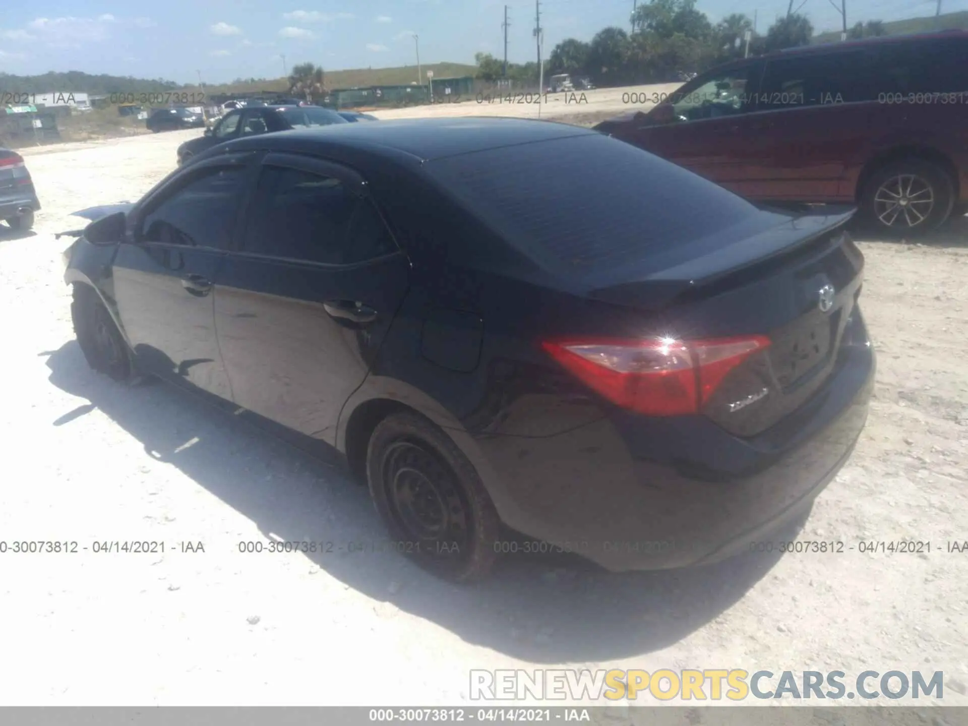 3 Photograph of a damaged car 2T1BURHE4KC204309 TOYOTA COROLLA 2019