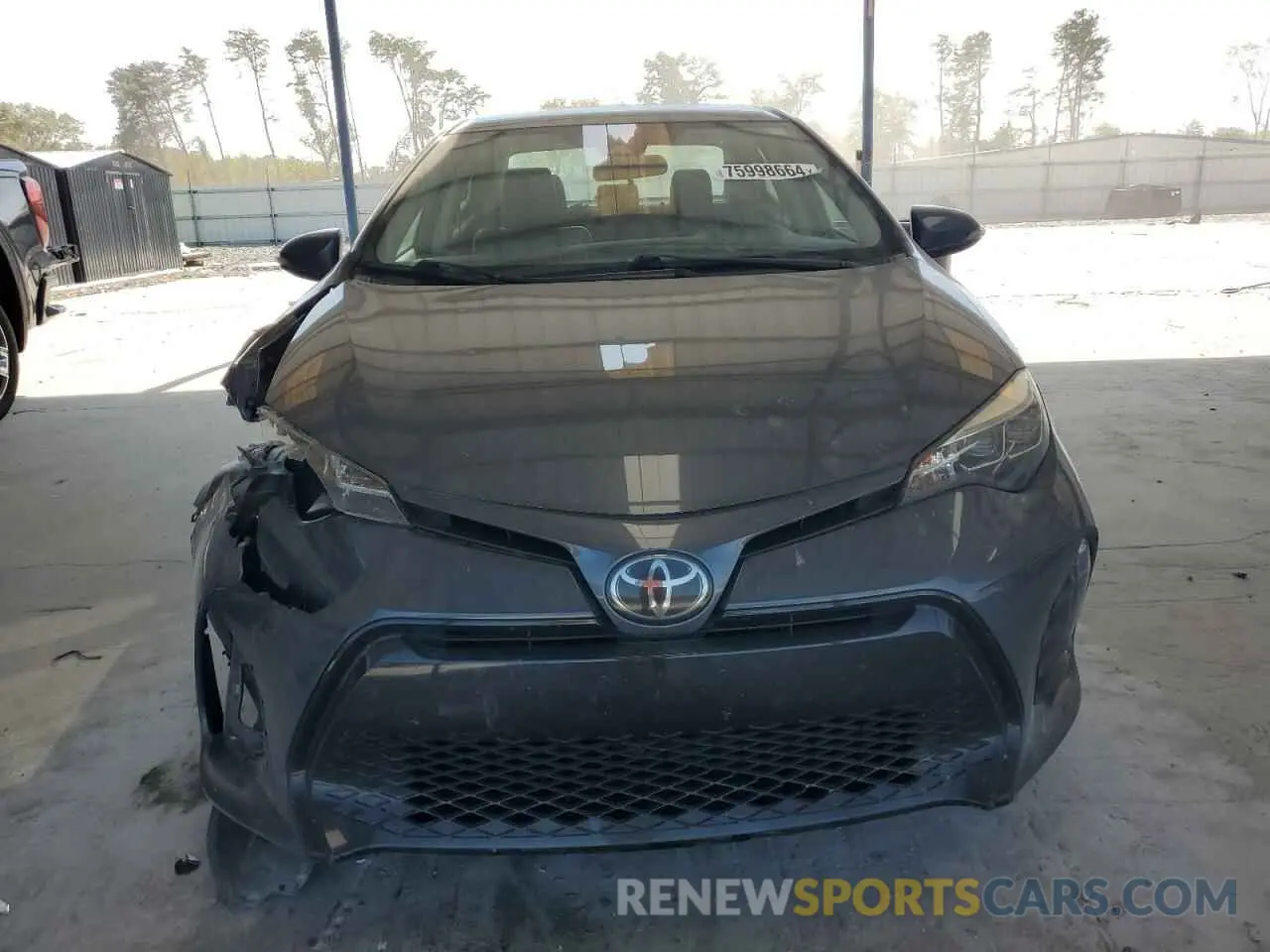5 Photograph of a damaged car 2T1BURHE4KC224382 TOYOTA COROLLA 2019