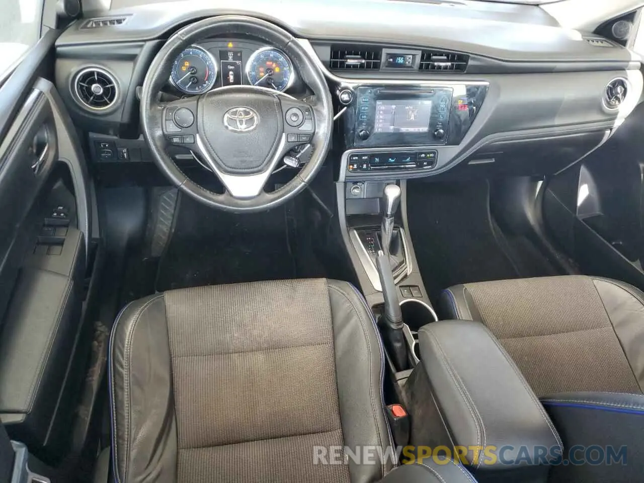 8 Photograph of a damaged car 2T1BURHE4KC224382 TOYOTA COROLLA 2019