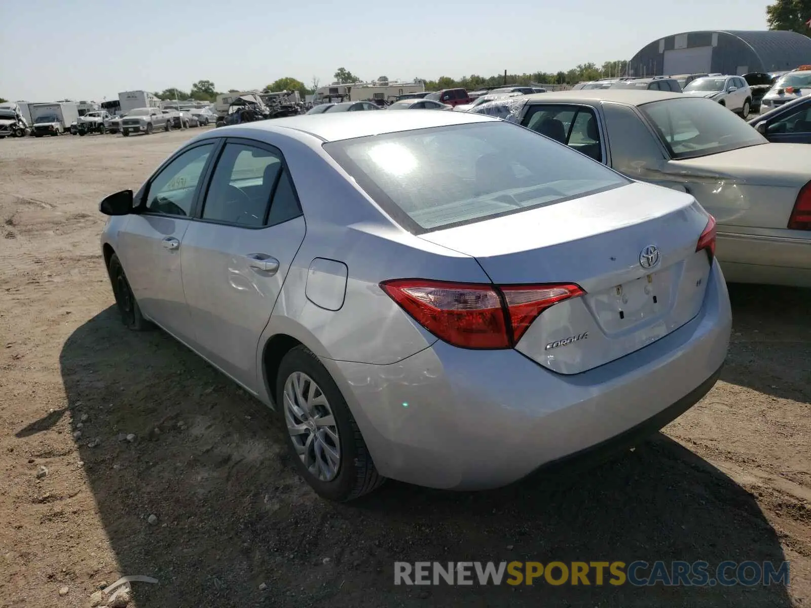 3 Photograph of a damaged car 2T1BURHE4KC226875 TOYOTA COROLLA 2019
