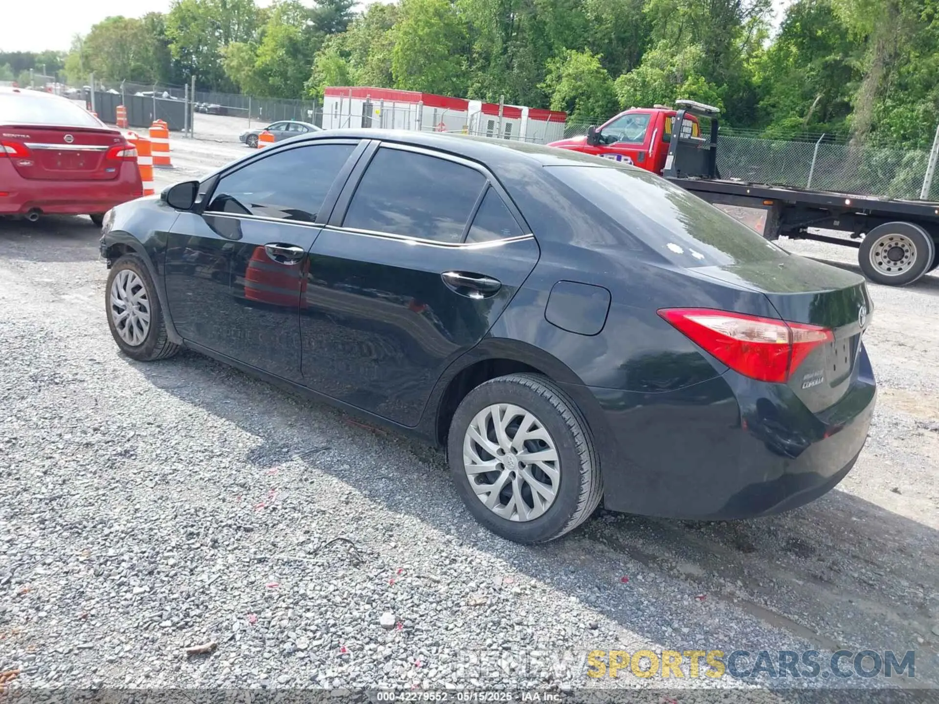 3 Photograph of a damaged car 2T1BURHE4KC232790 TOYOTA COROLLA 2019