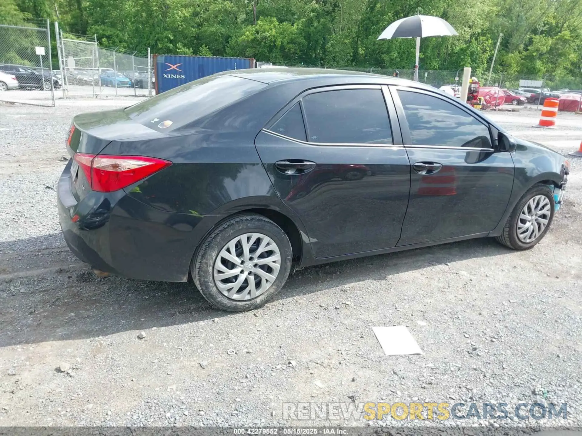 4 Photograph of a damaged car 2T1BURHE4KC232790 TOYOTA COROLLA 2019