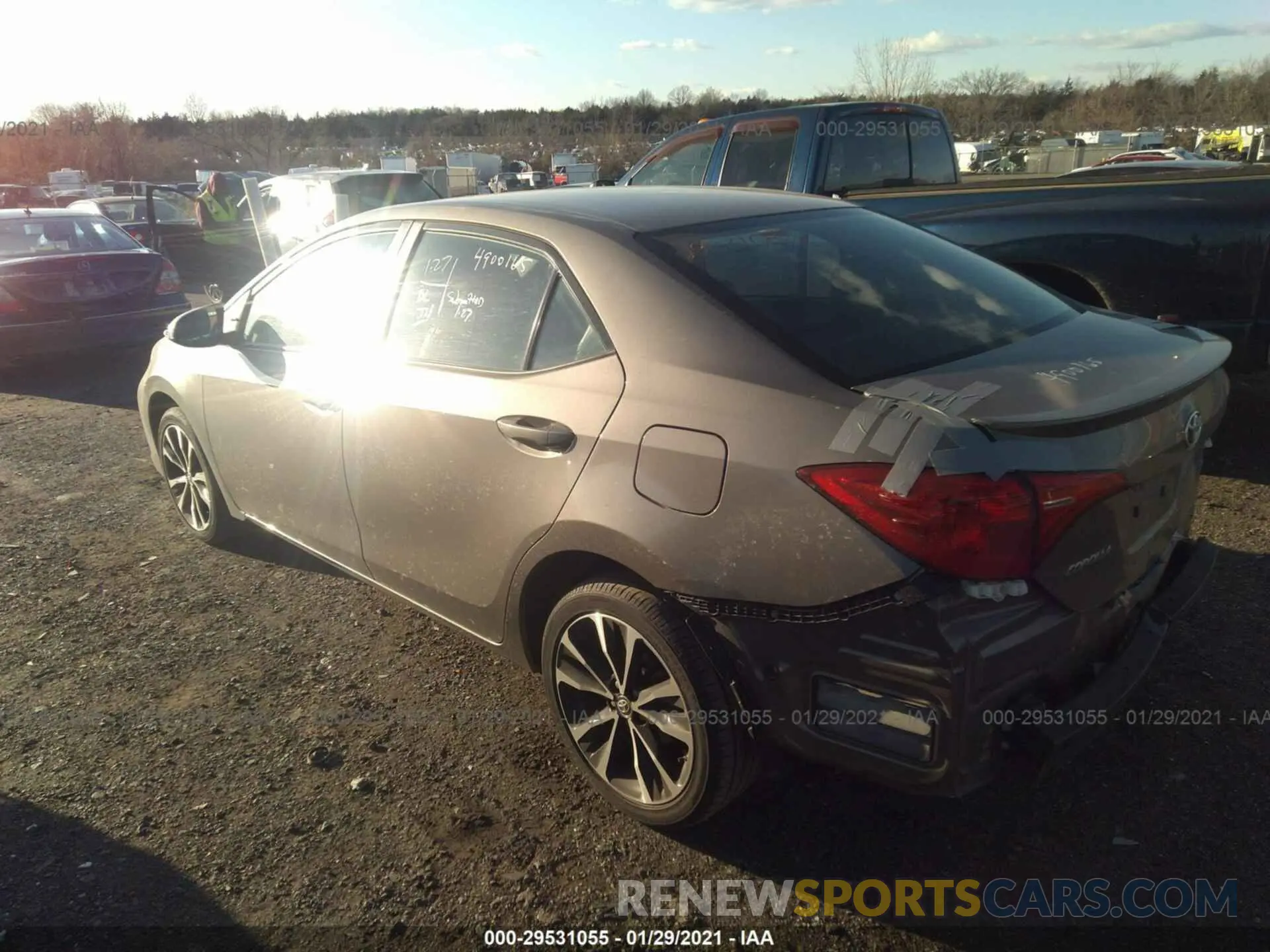 3 Photograph of a damaged car 2T1BURHE4KC242963 TOYOTA COROLLA 2019