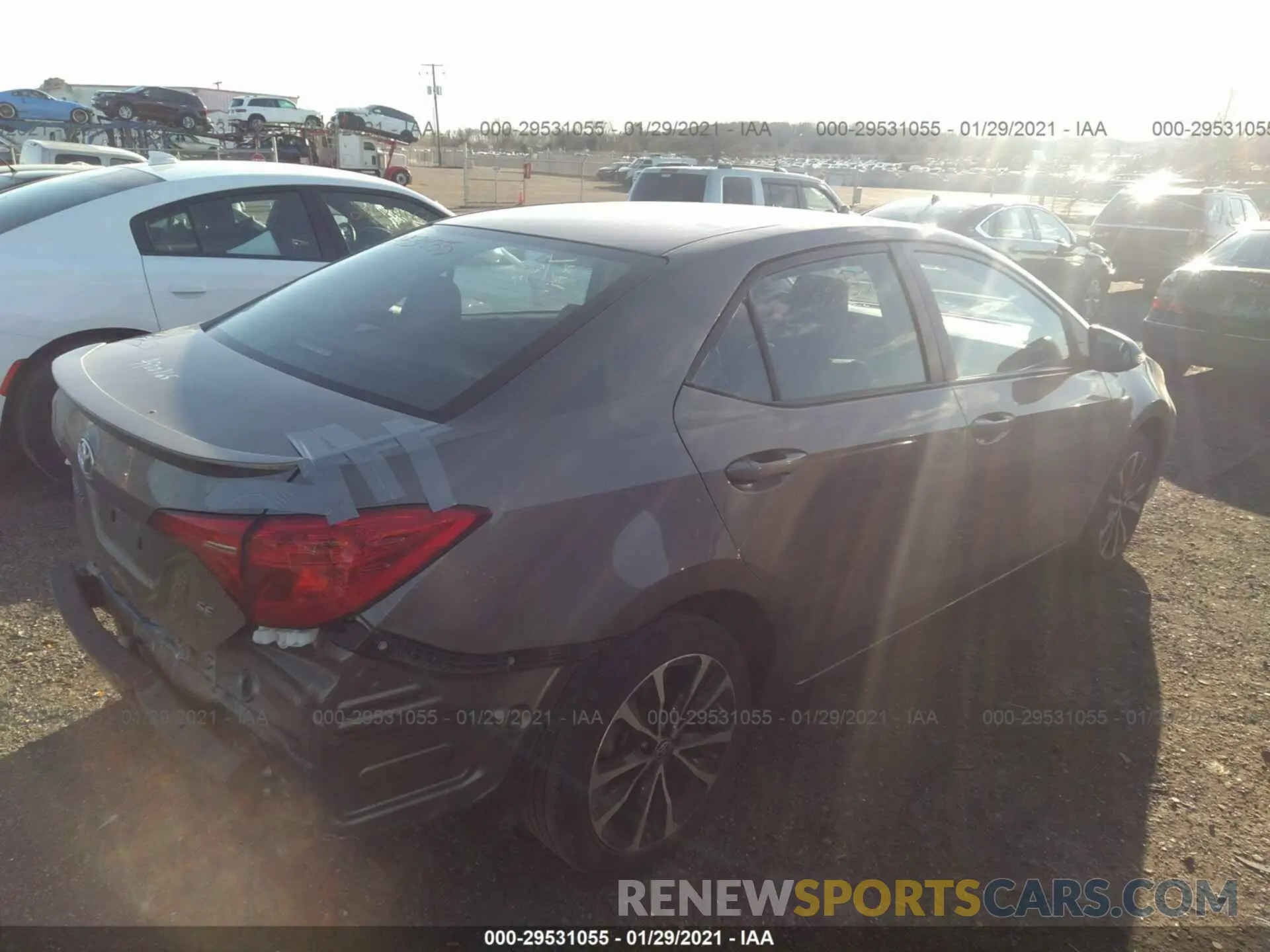 4 Photograph of a damaged car 2T1BURHE4KC242963 TOYOTA COROLLA 2019